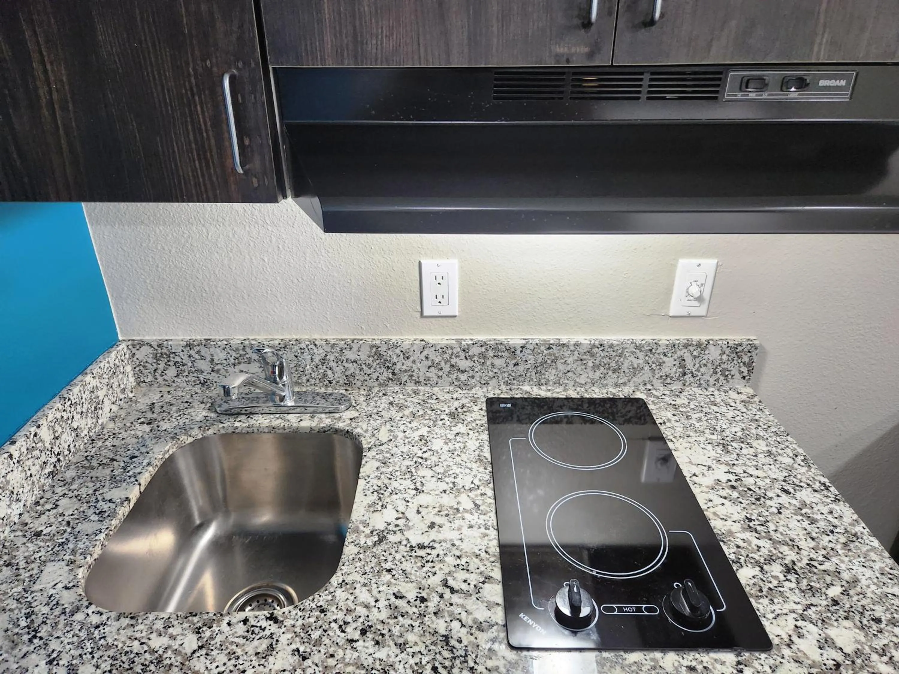 Kitchen or kitchenette in Scottish Inn & Suites