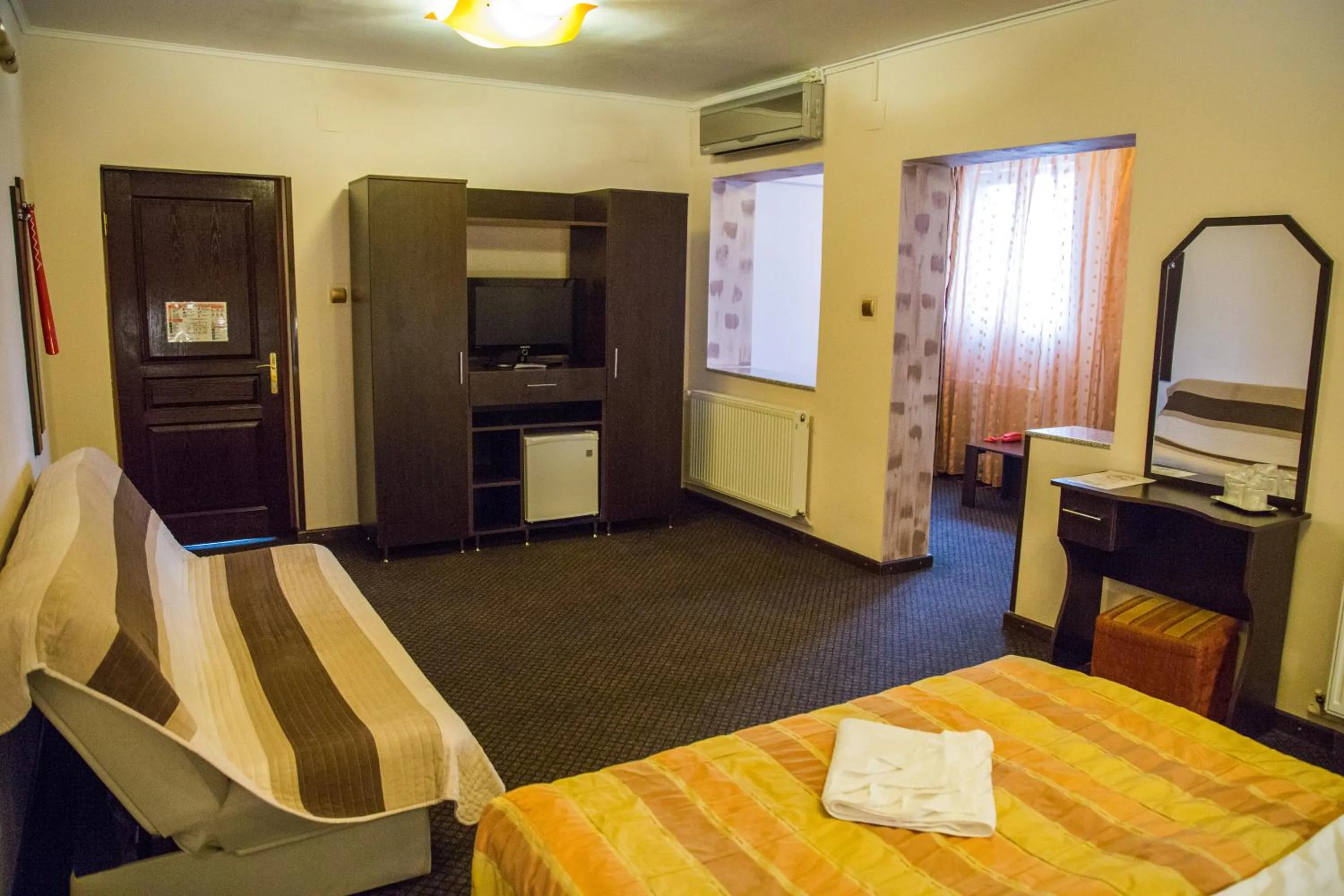 Photo of the whole room, Bed in Motel Davios