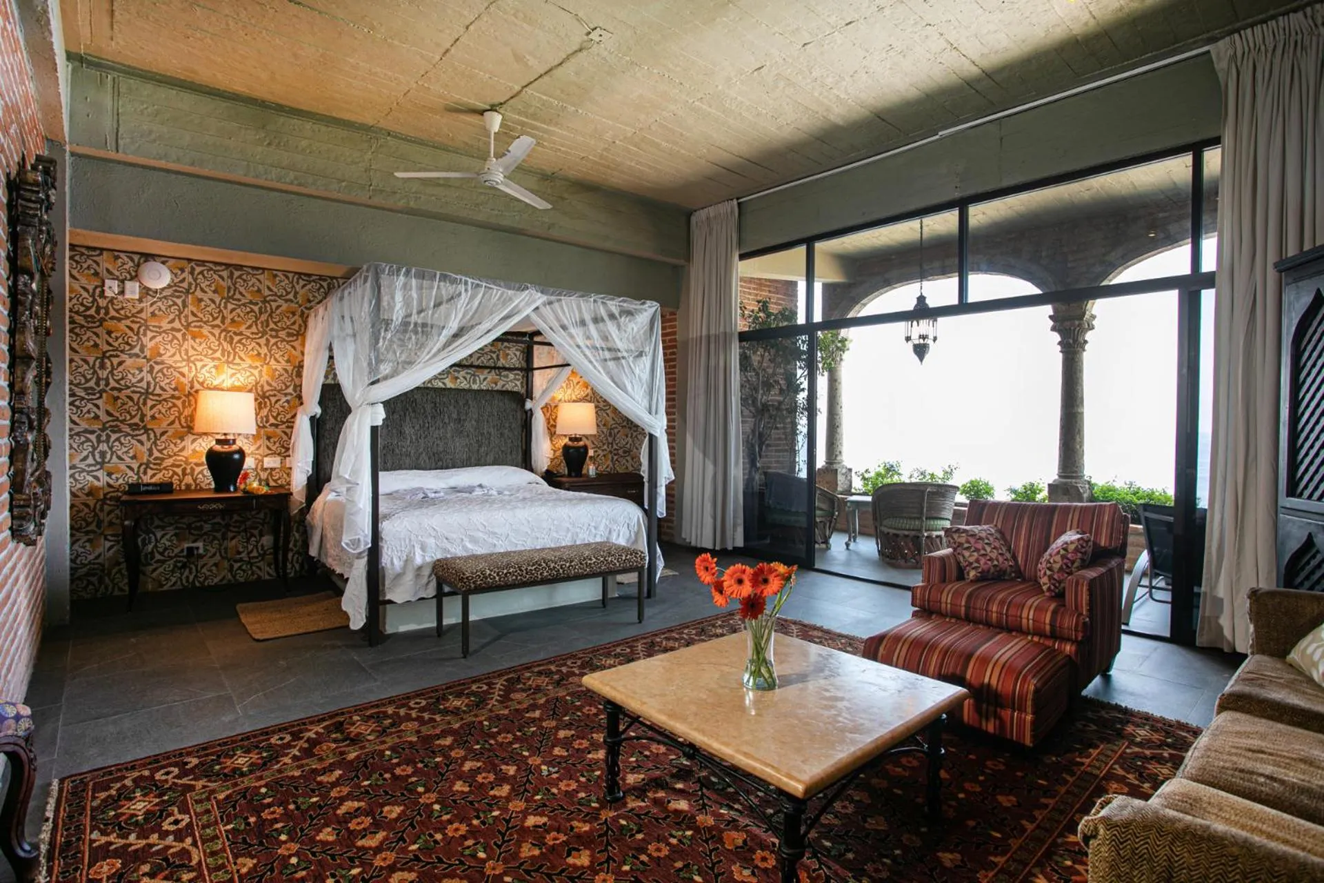 Bed in Quinta Maria Cortez Beach Hotel