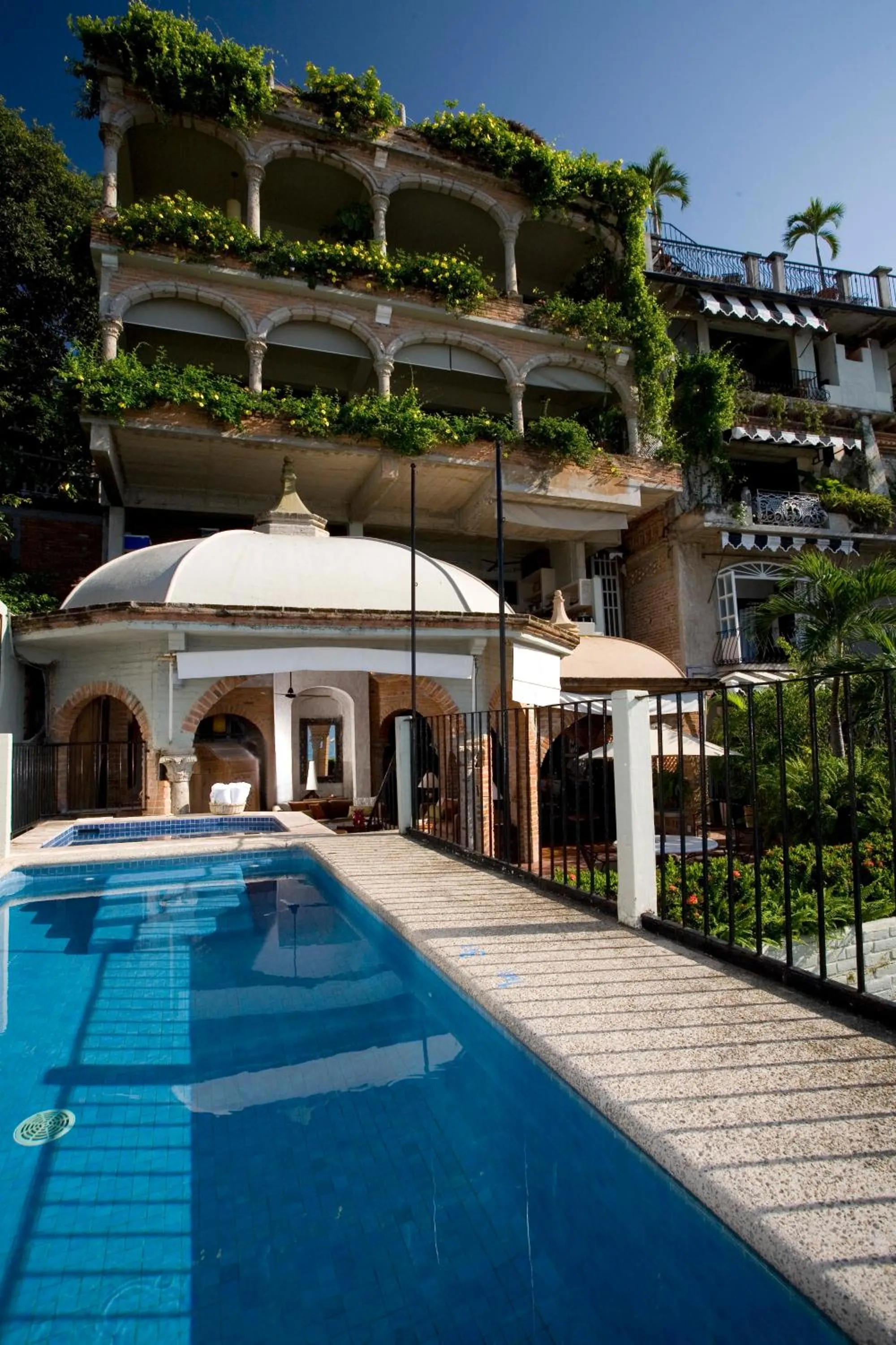 Property building in Quinta Maria Cortez Beach Hotel