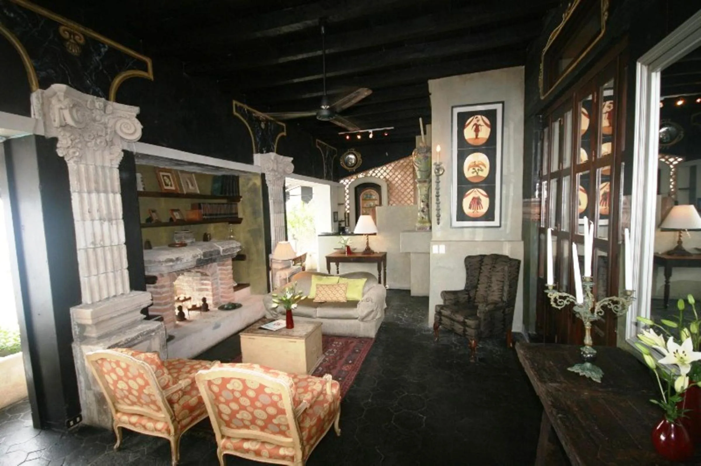 Seating area in Quinta Maria Cortez Beach Hotel