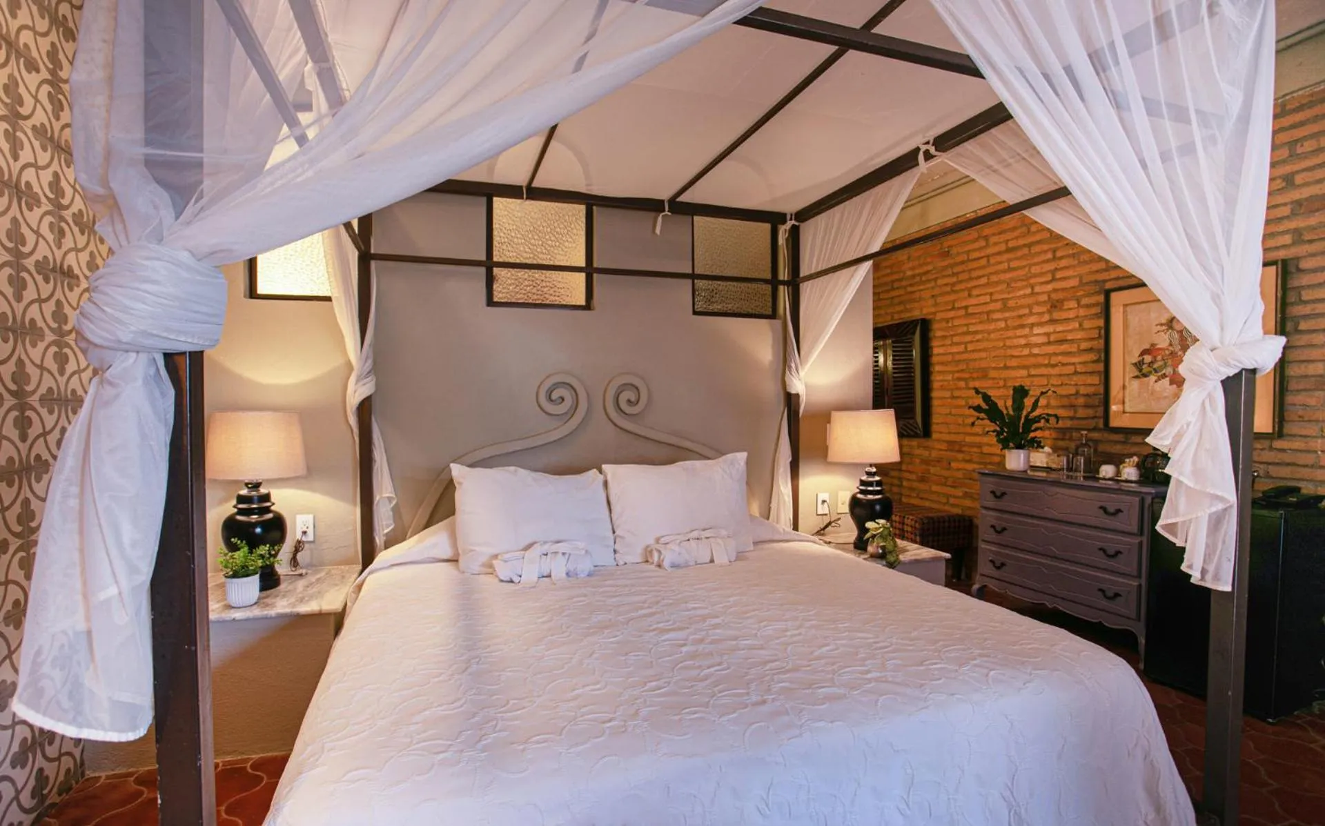 Bed in Quinta Maria Cortez Beach Hotel