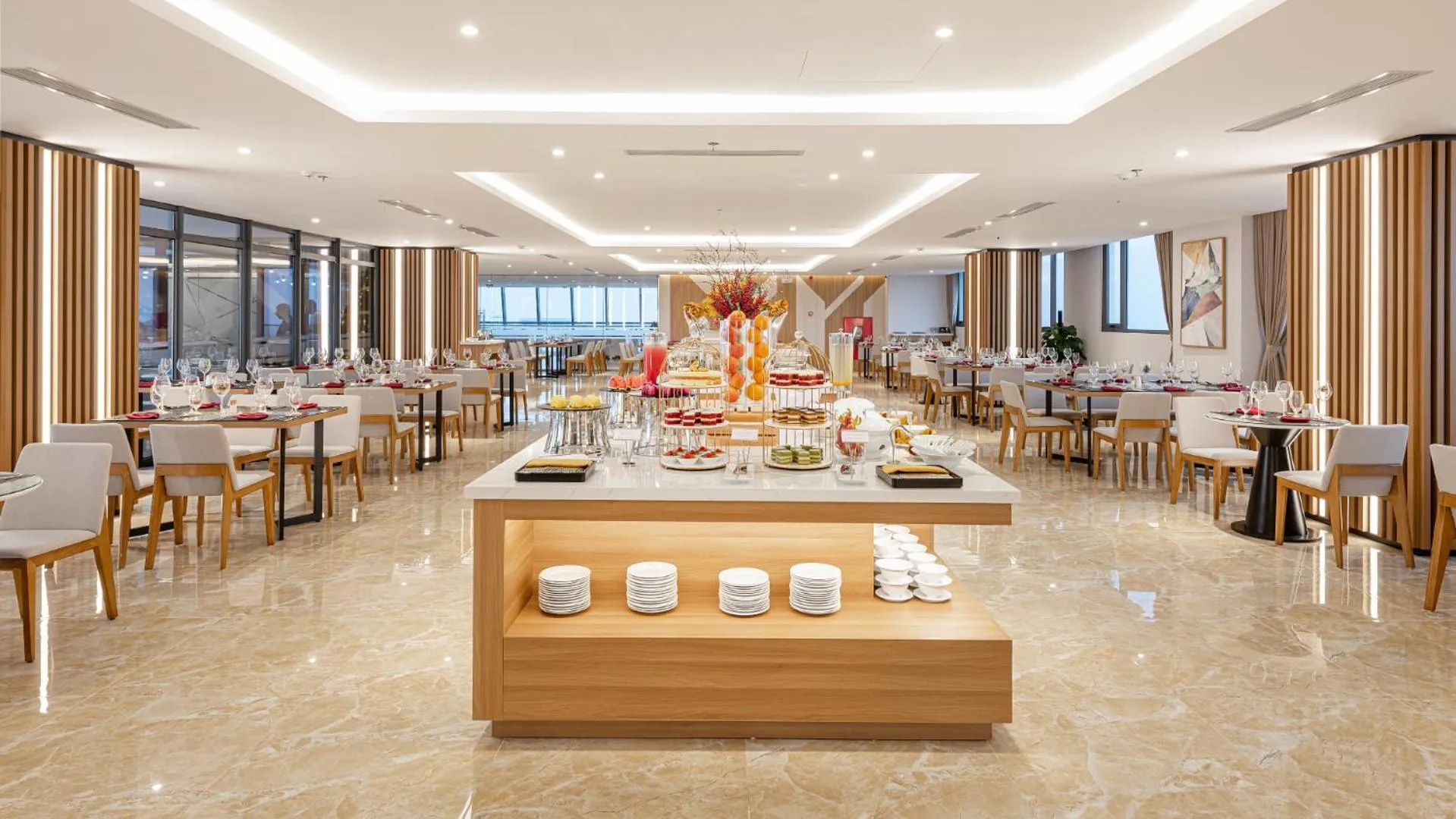 Restaurant/places to eat in Selegend Hotel Thái Bình