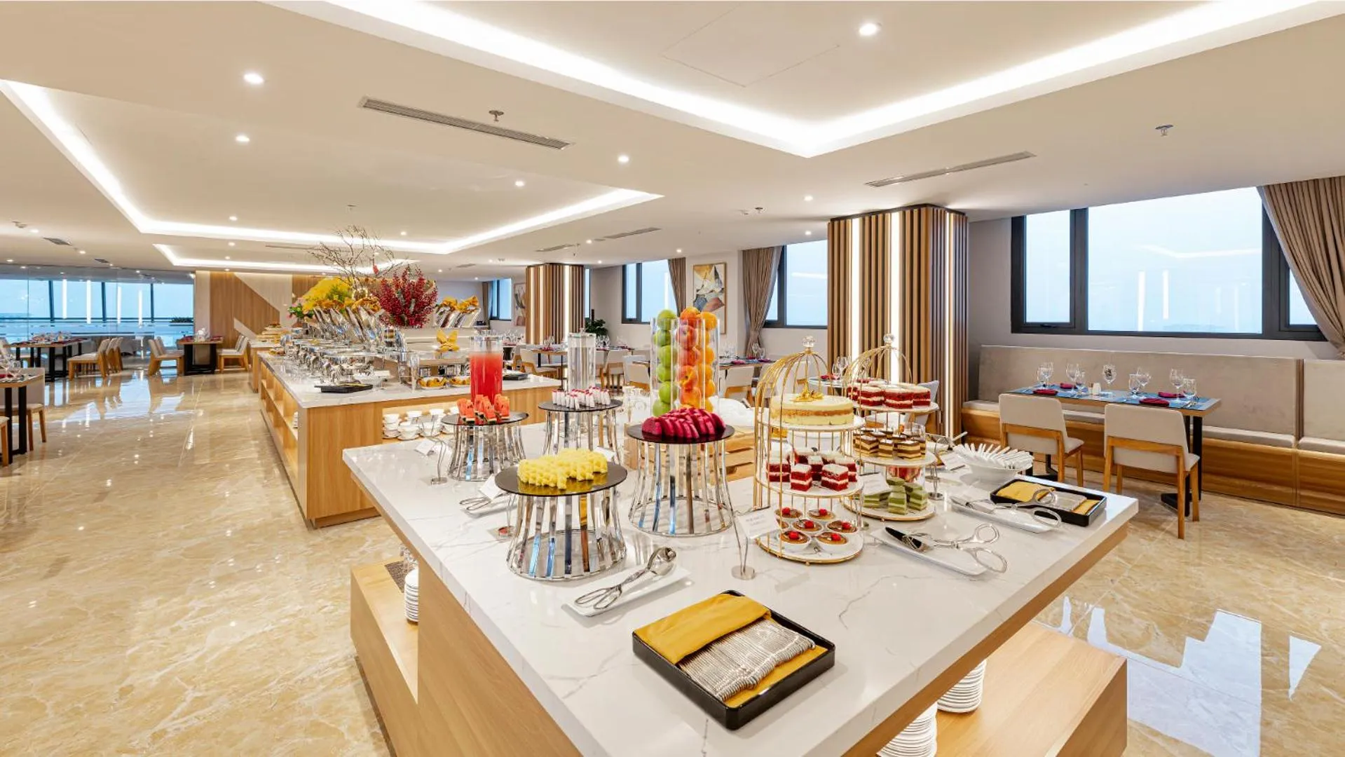 Restaurant/places to eat in Selegend Hotel Thái Bình