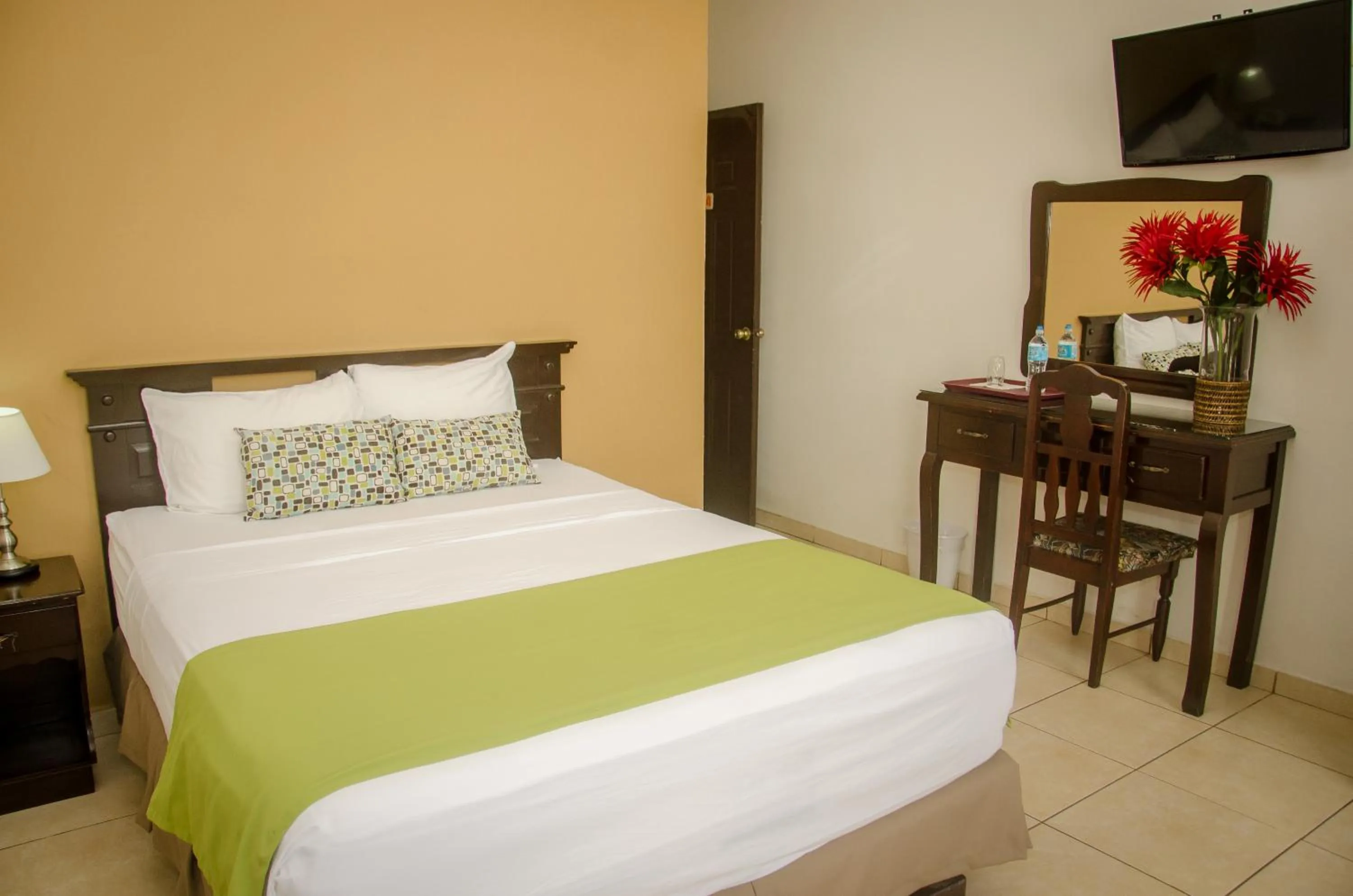 Bedroom, Bed in Hotel Residencial Cervantes
