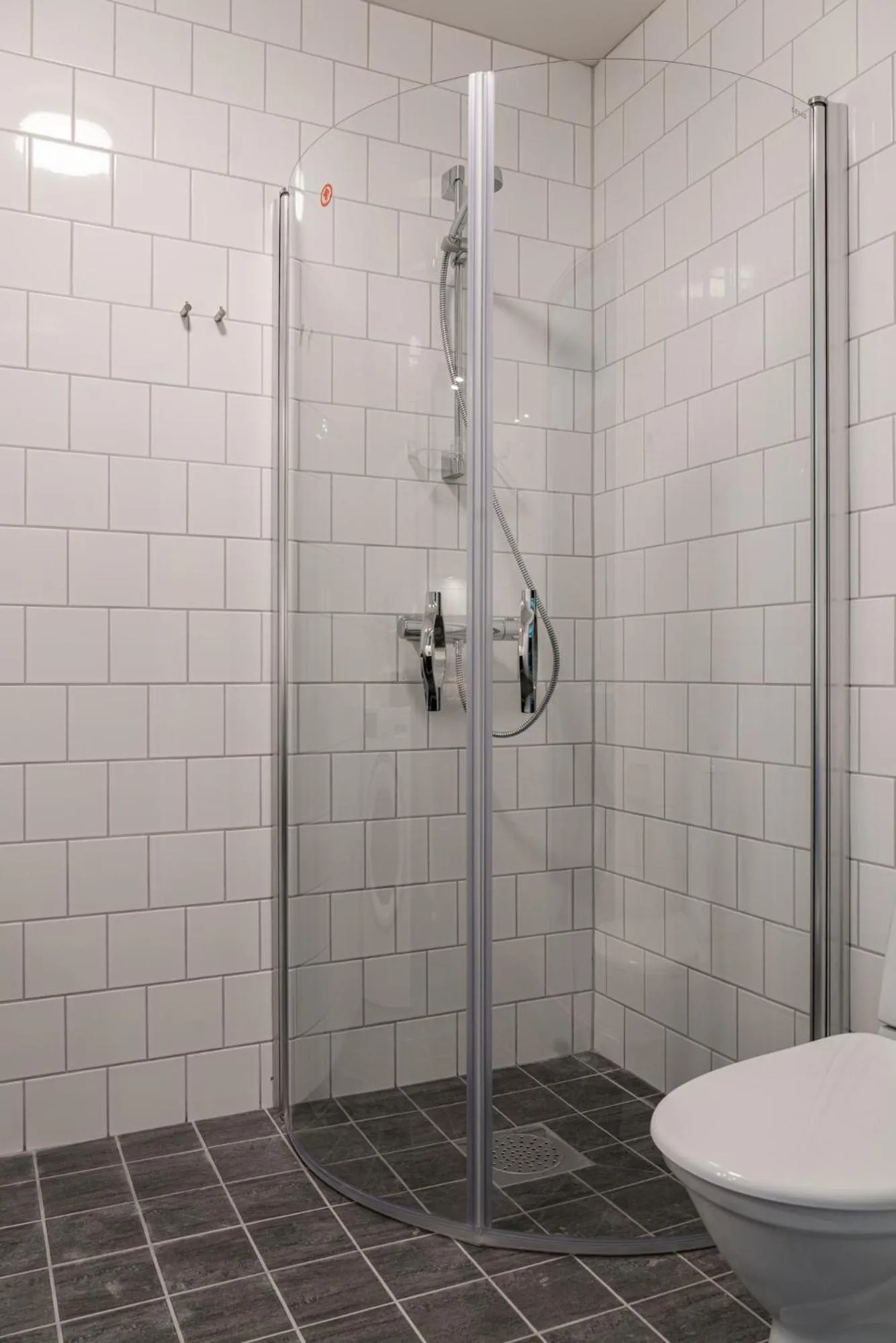 Shower in Magnolia House Norrviken