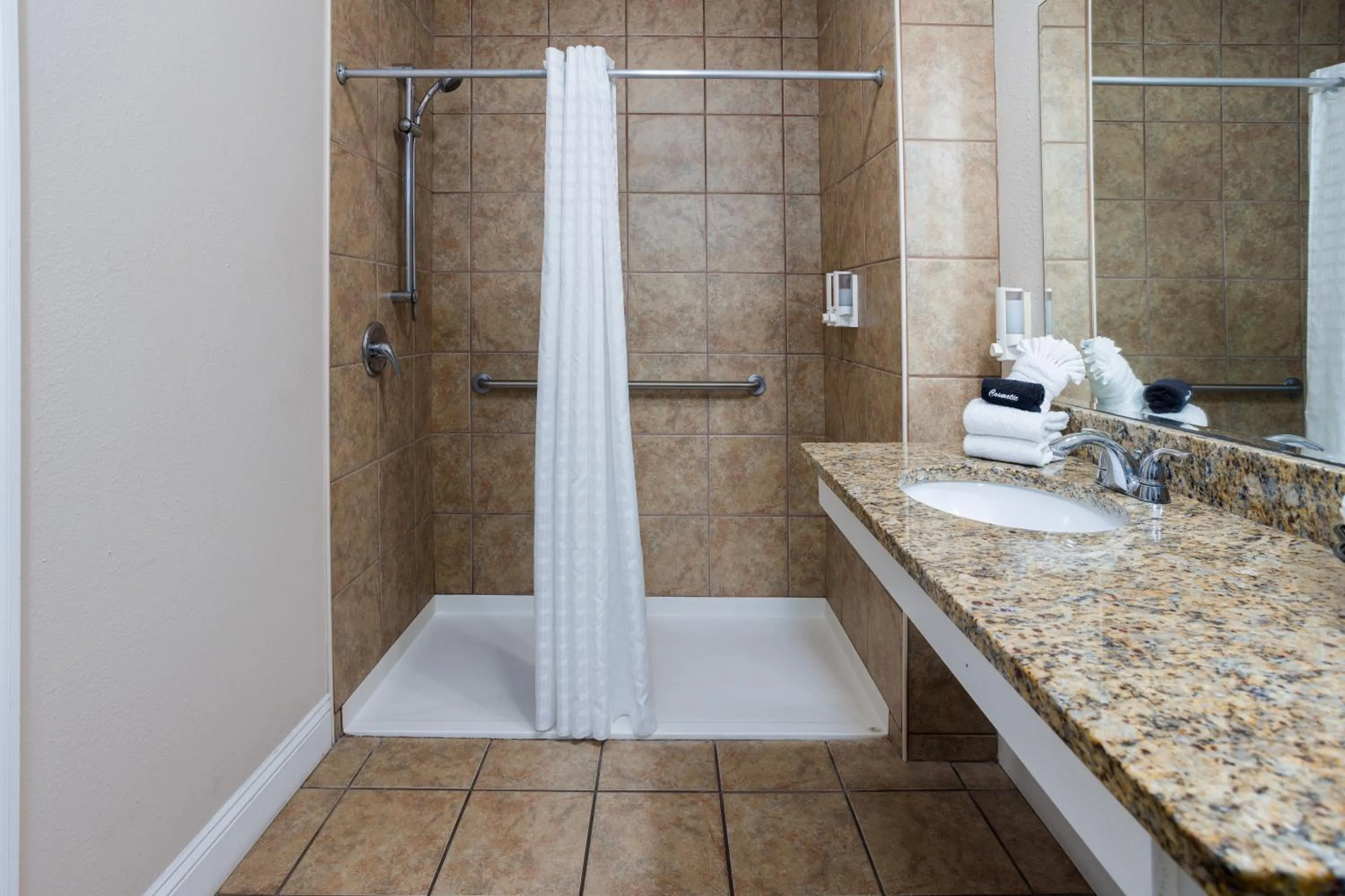 Shower in Southern Oaks Inn - Saint Augustine