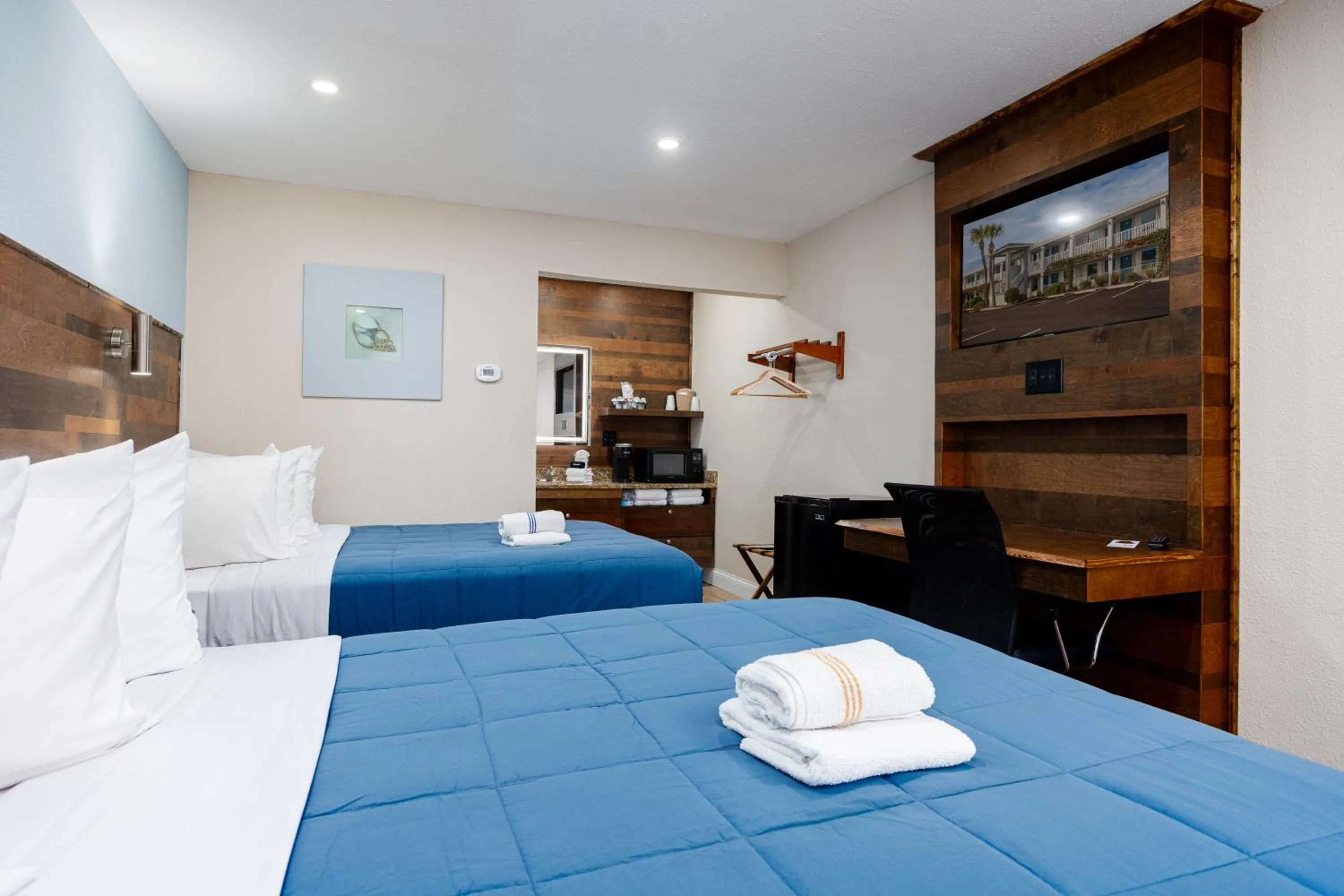 Bed in Southern Oaks Inn - Saint Augustine