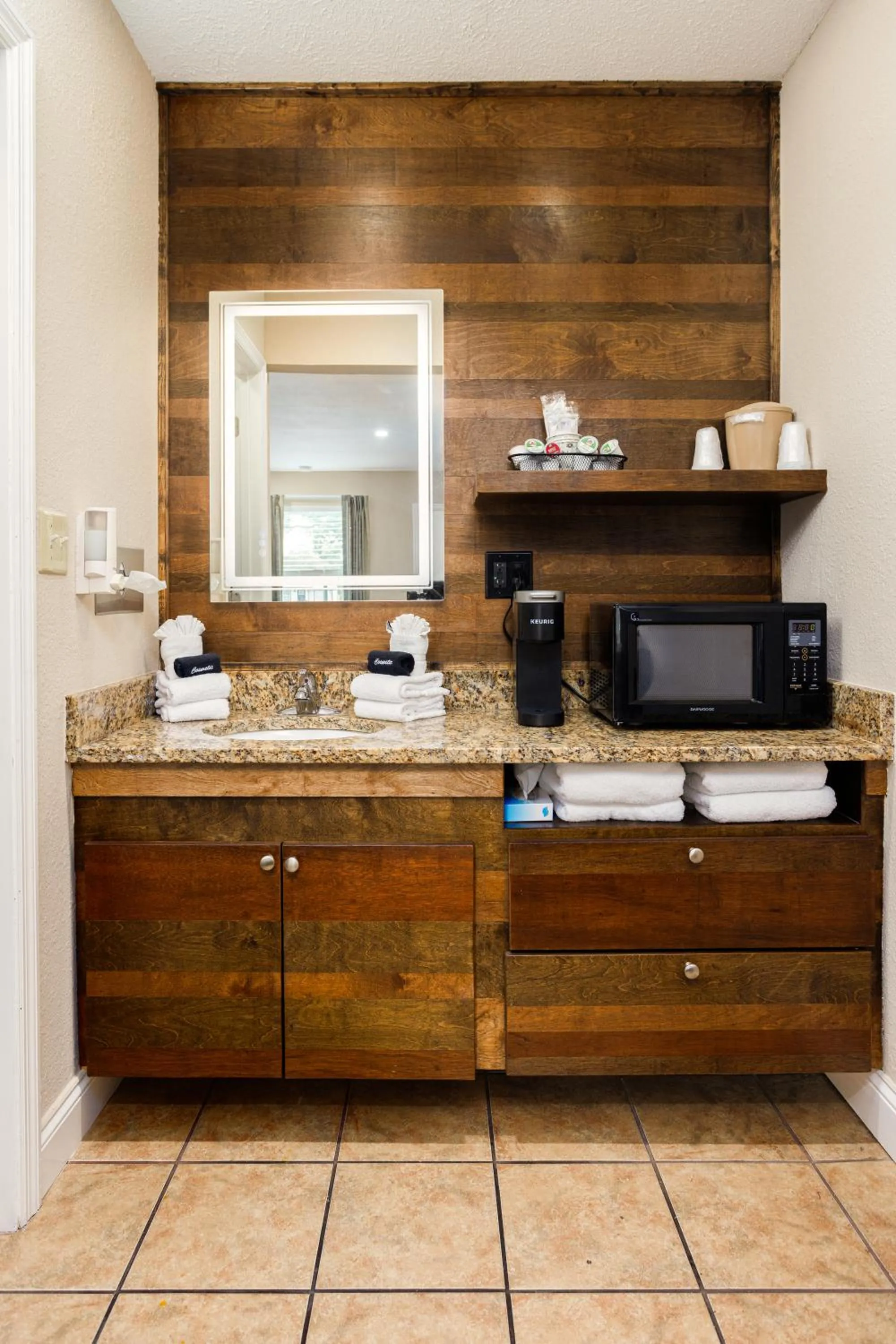 Coffee/tea facilities in Southern Oaks Inn - Saint Augustine