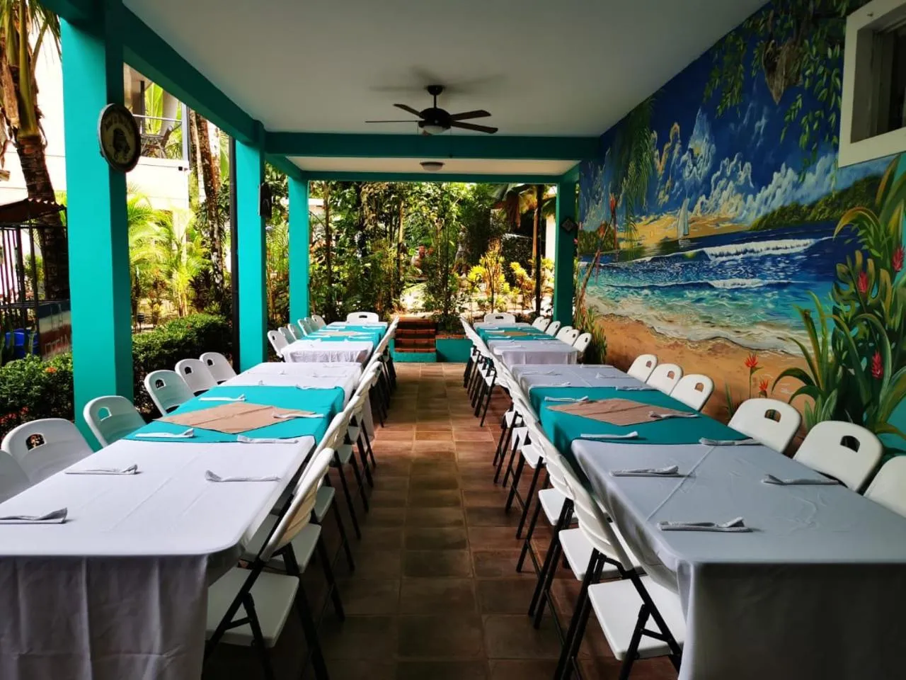 Restaurant/places to eat in La Posada Jungle Hotel