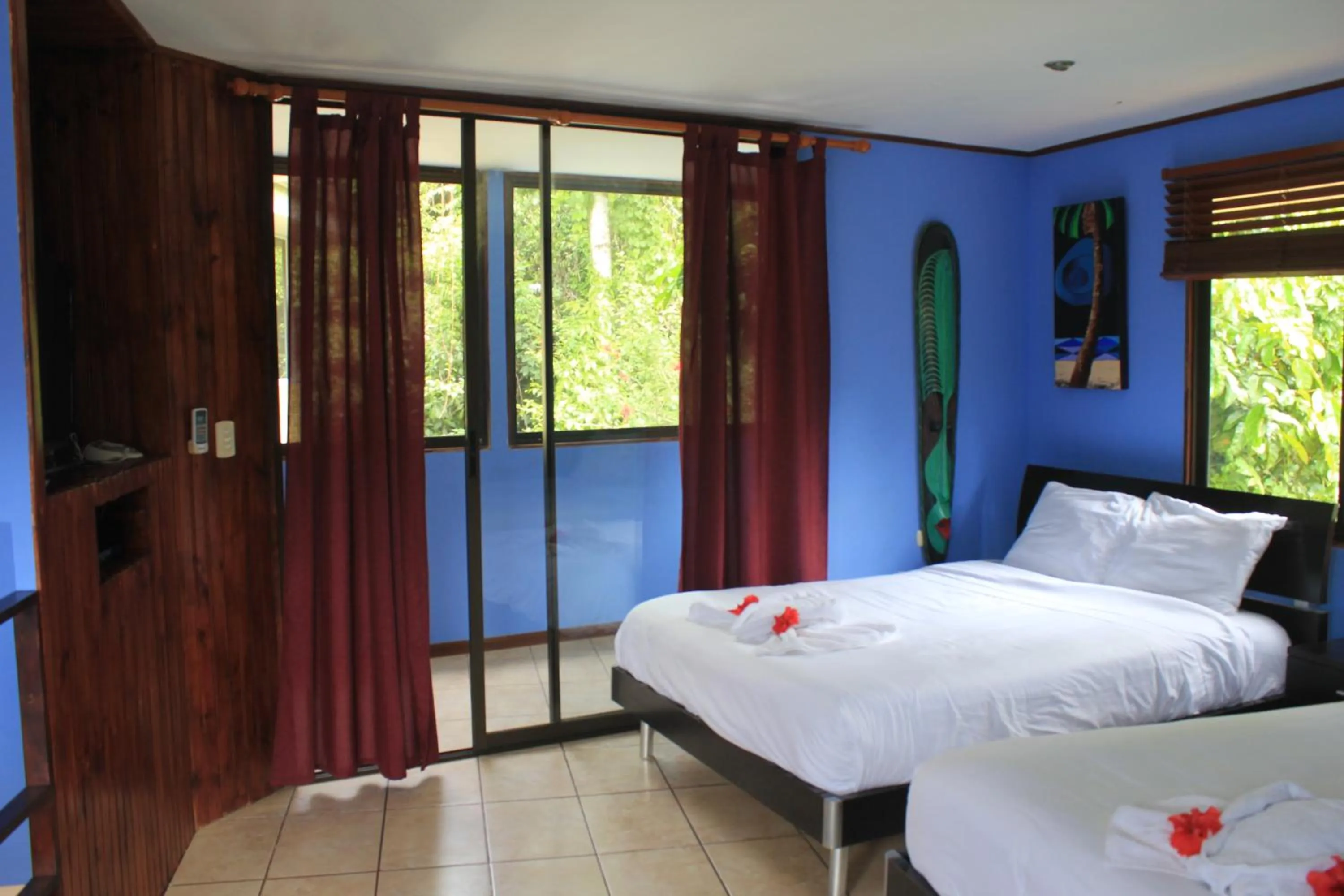 Bedroom, Bed in La Posada Jungle Hotel