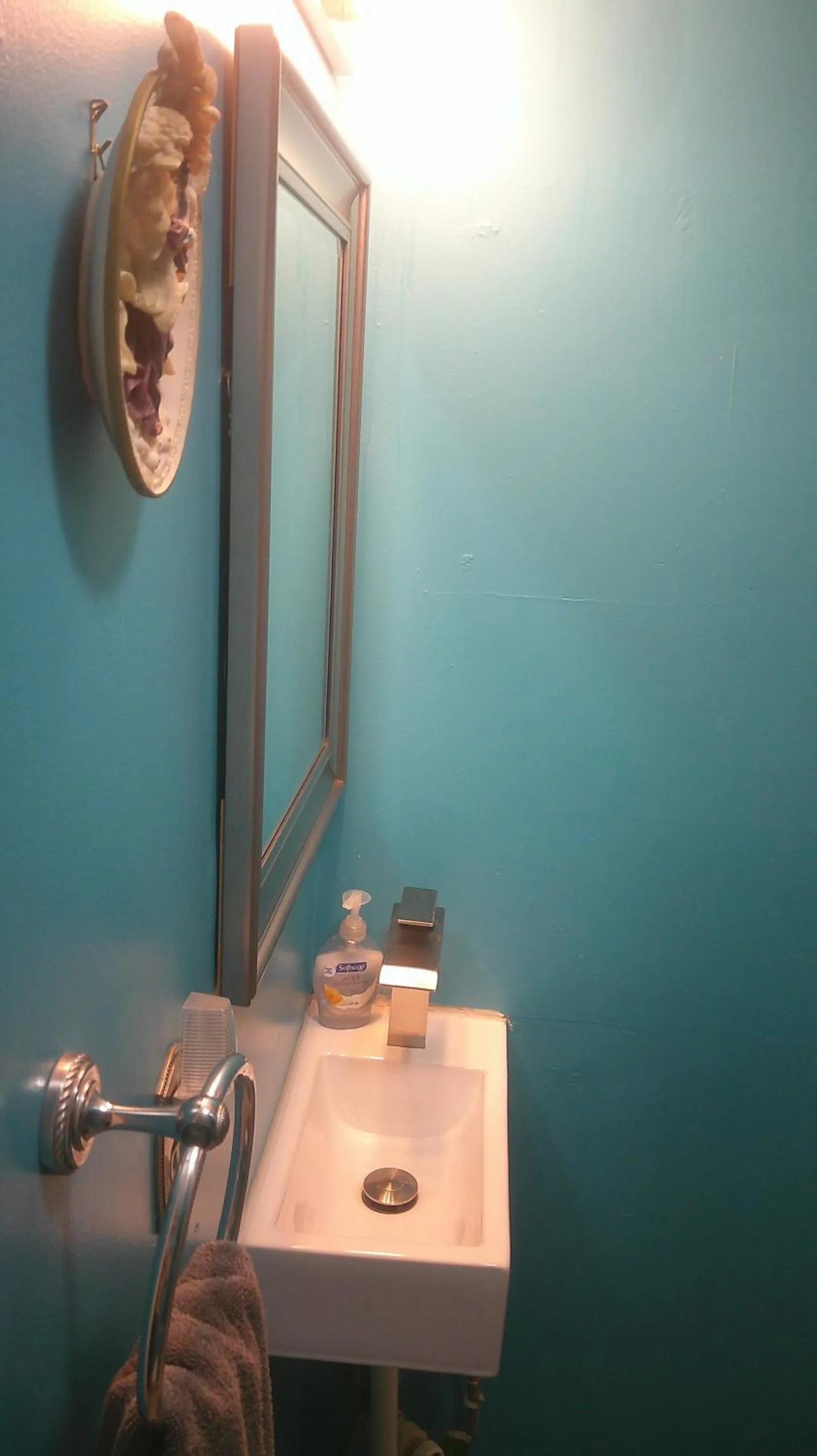 Bathroom in Lil Black Bear Inn