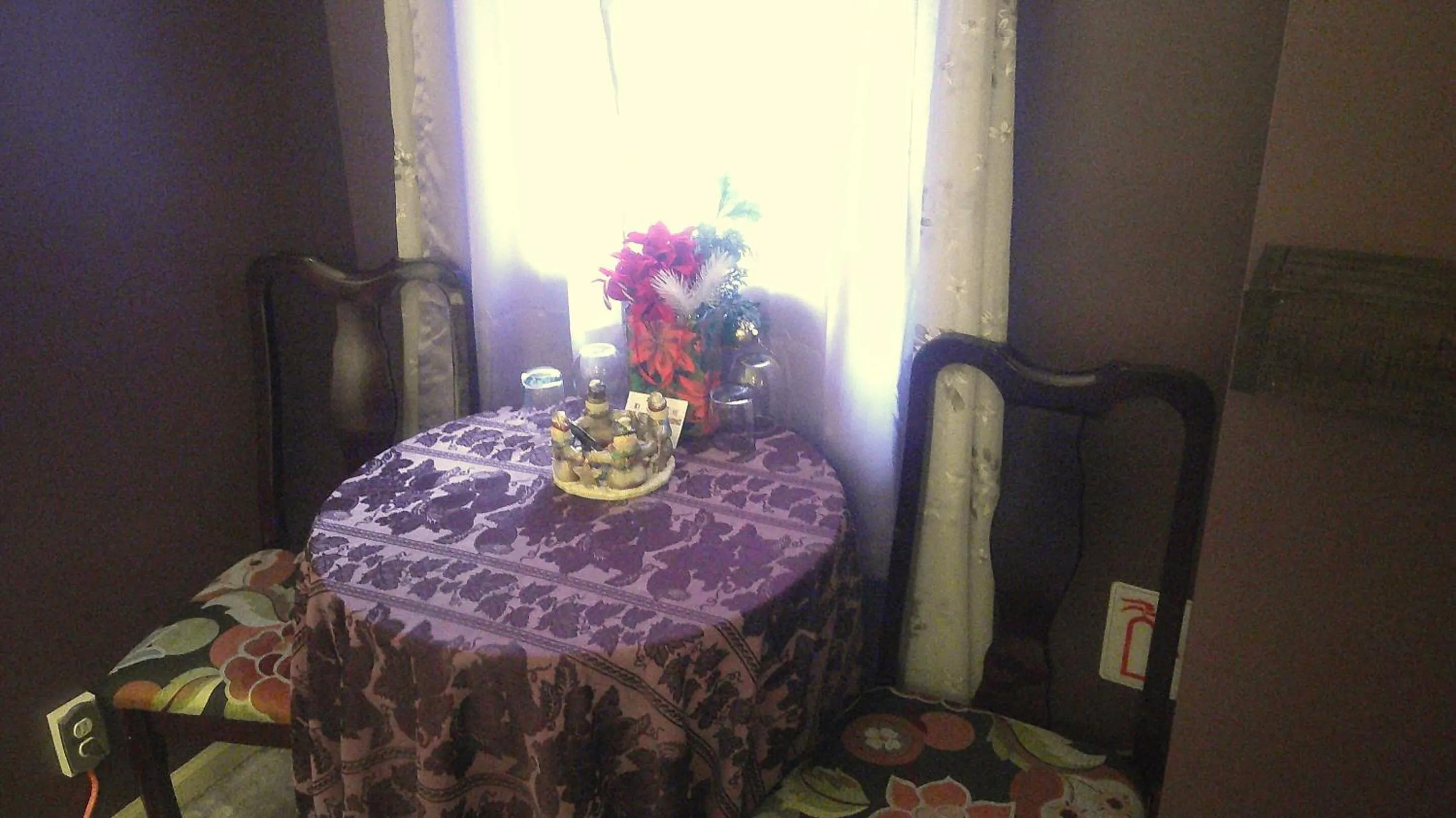 Bedroom in Lil Black Bear Inn