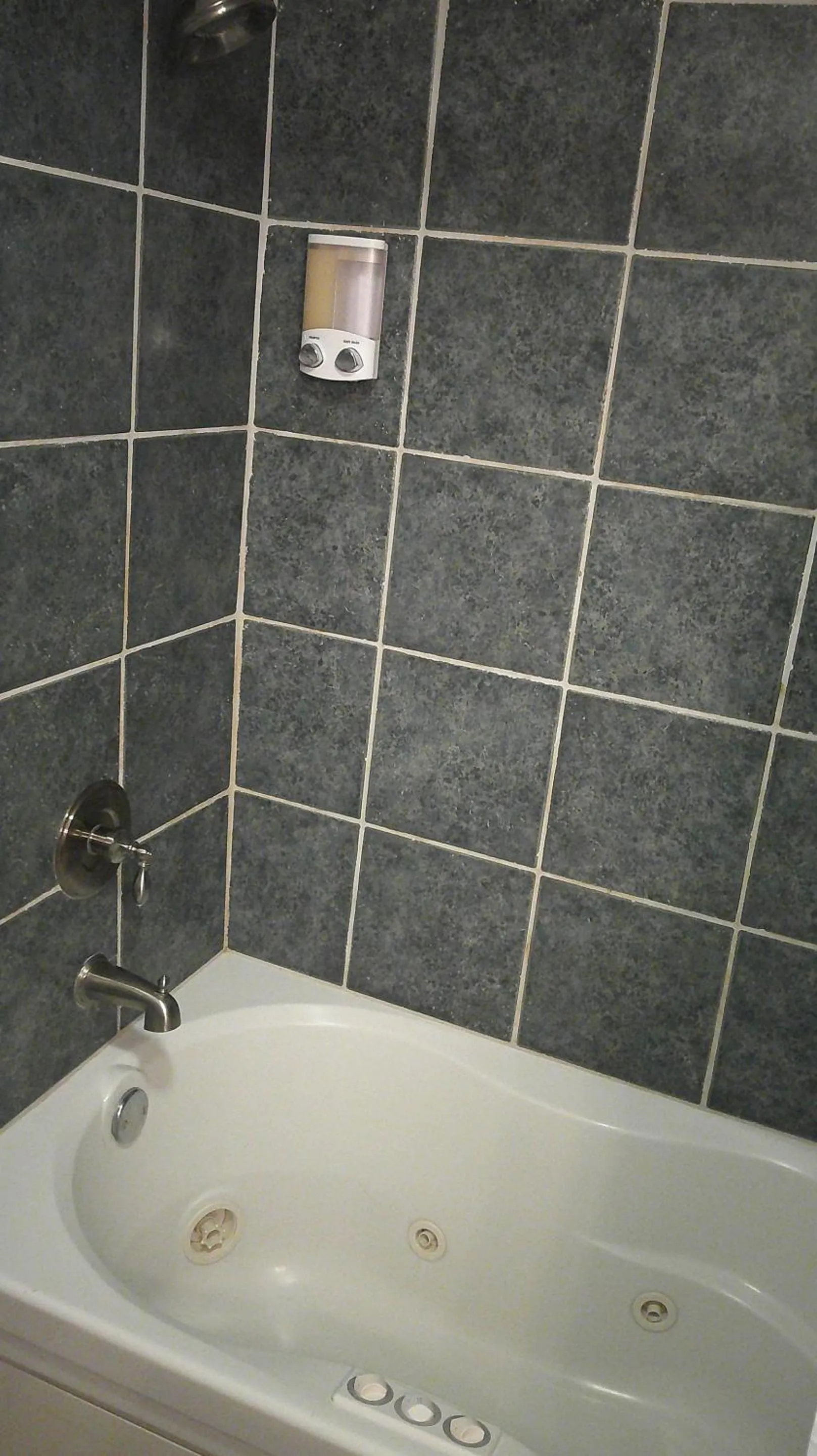 Hot Tub in Lil Black Bear Inn