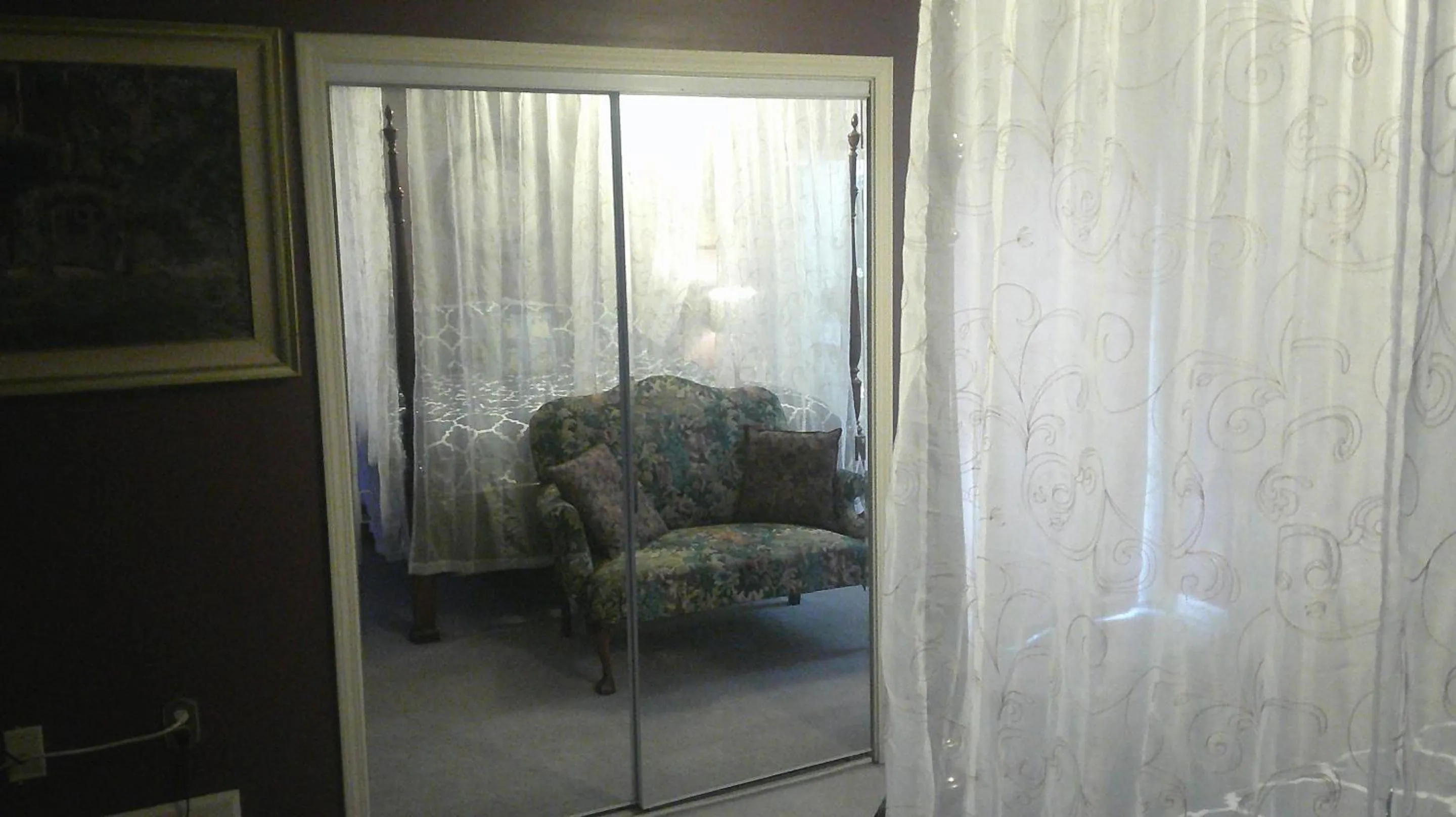 Bedroom in Lil Black Bear Inn