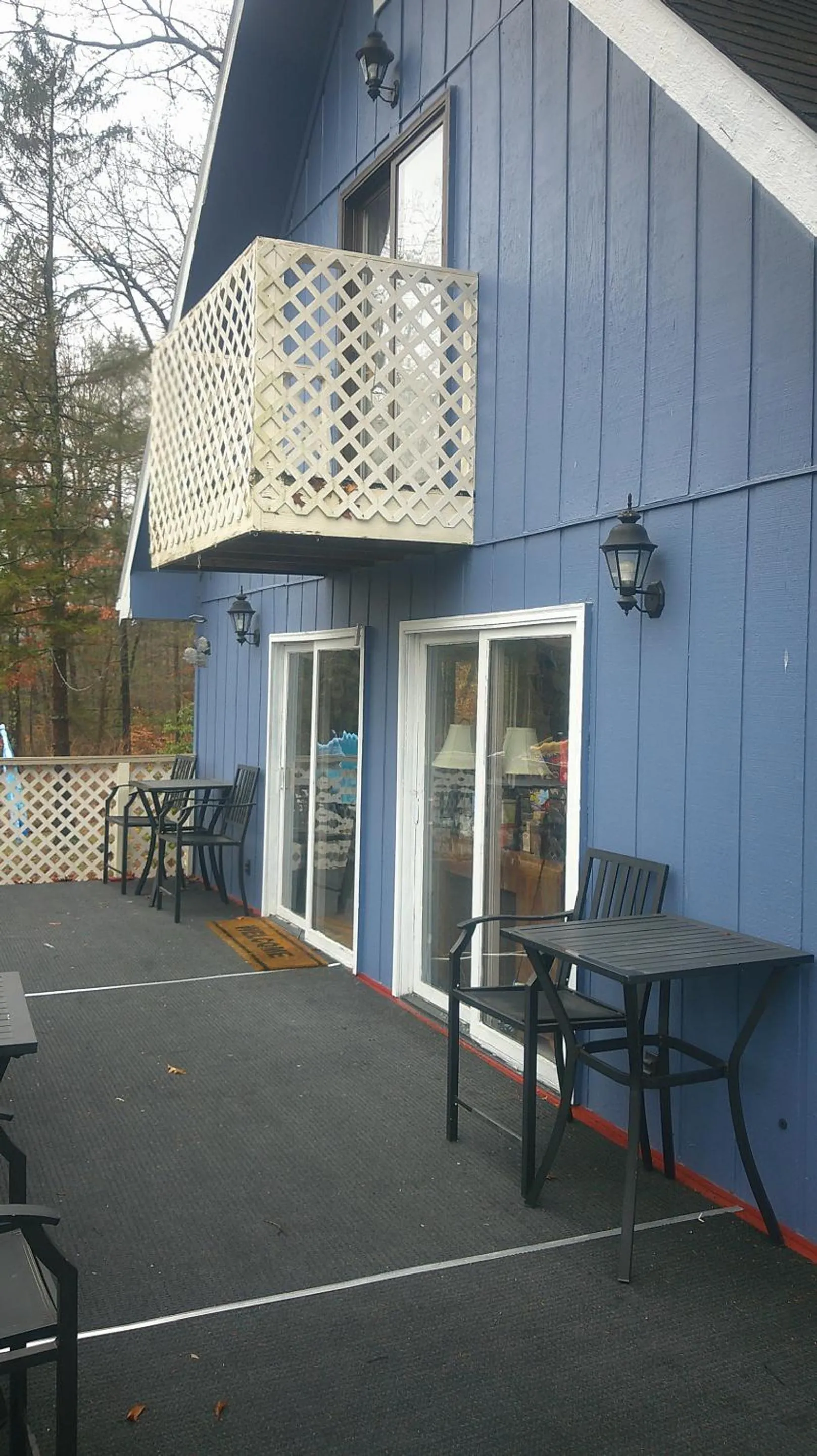 Patio in Lil Black Bear Inn