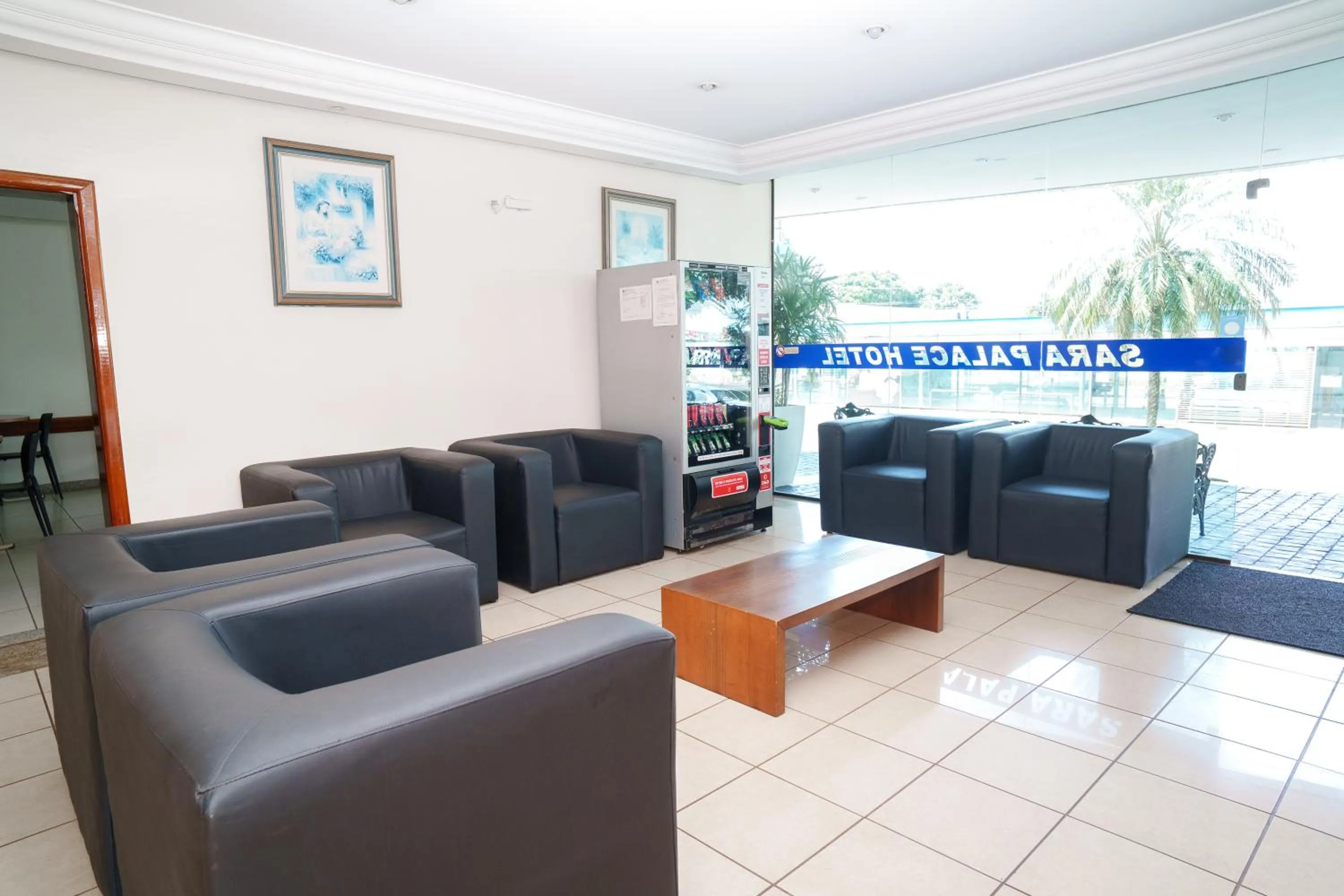 Seating area in Sara Palace Hotel