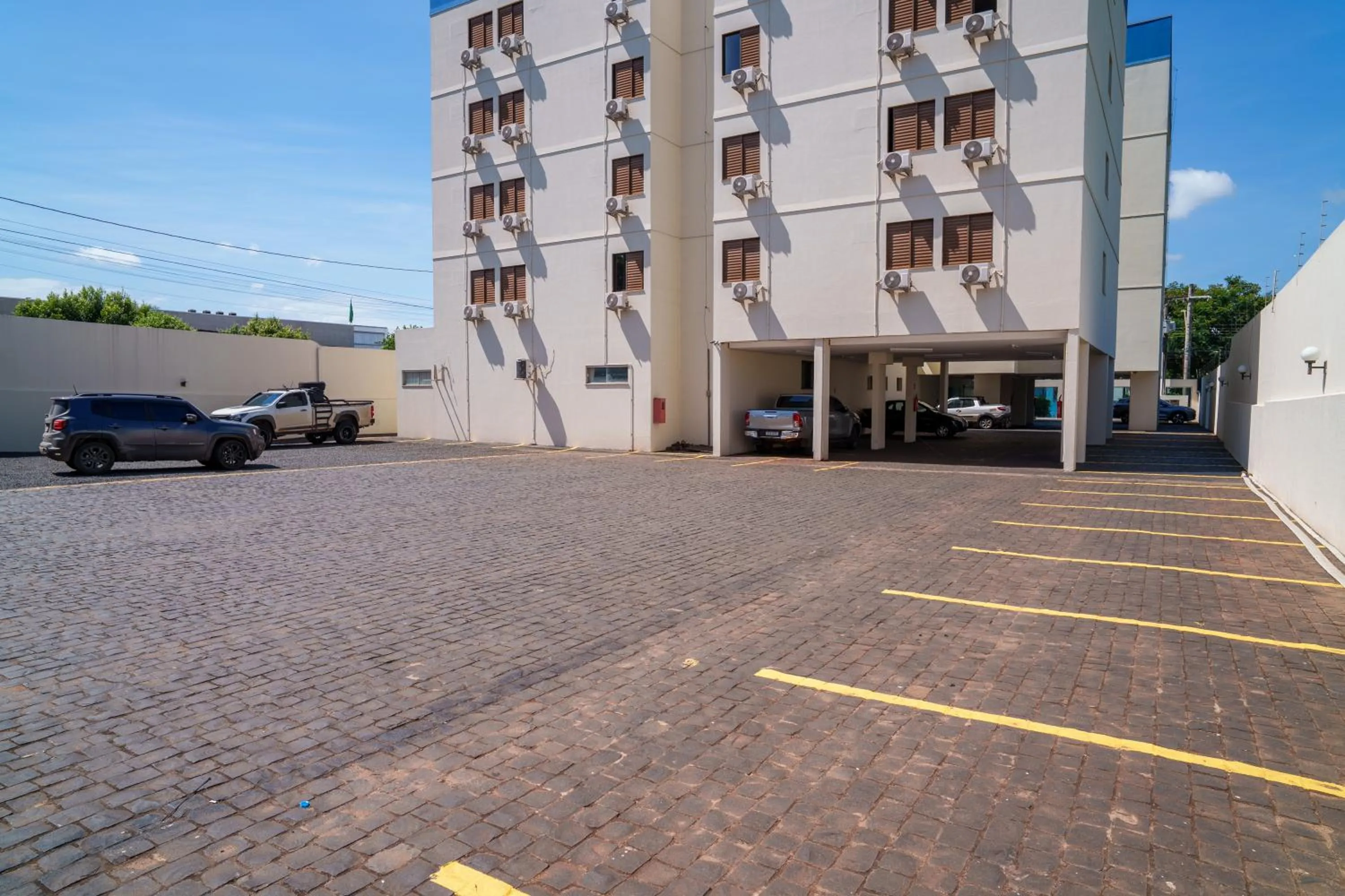 Property building in Sara Palace Hotel