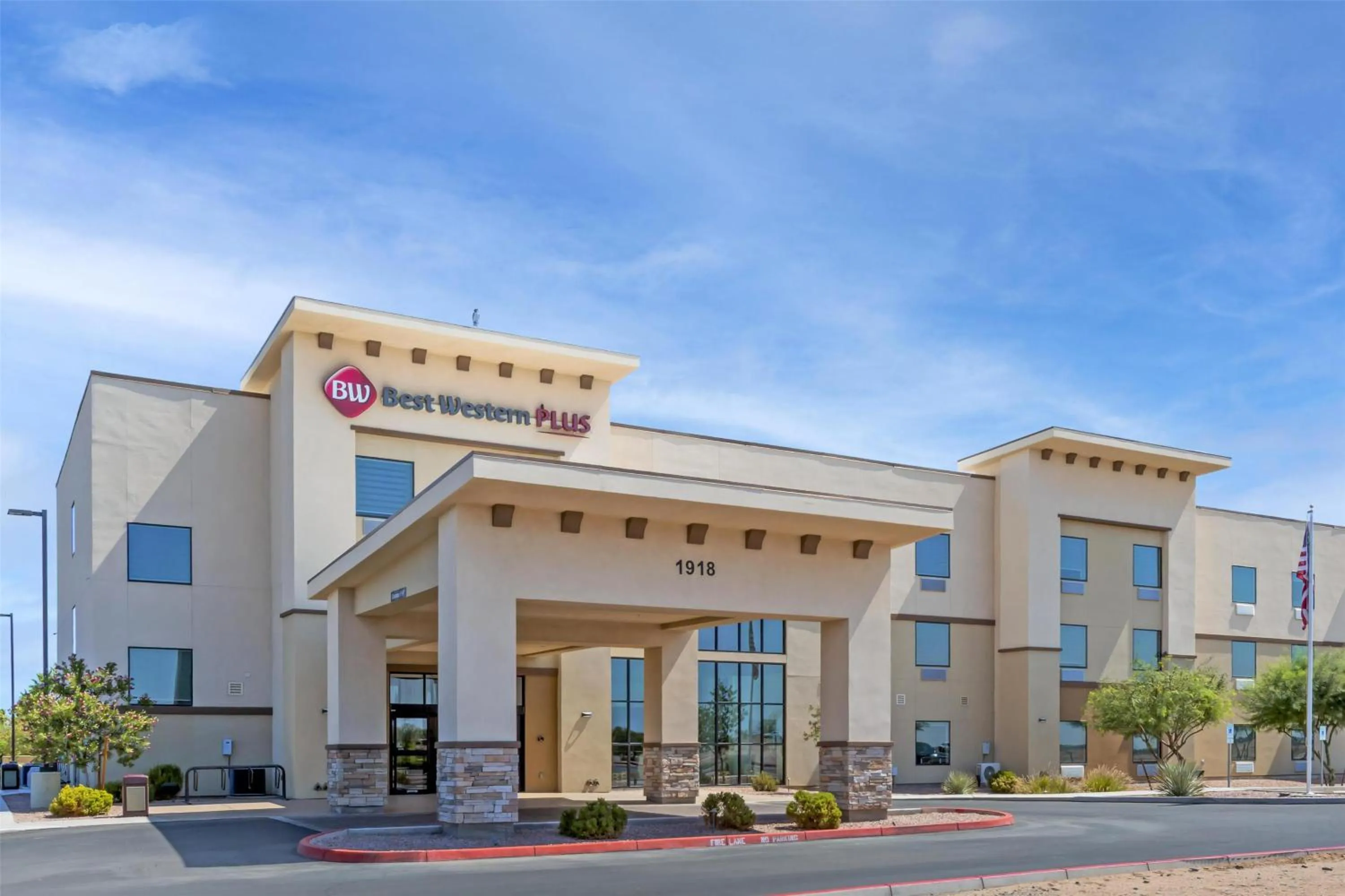 Property building in Best Western Plus Casa Grande Inn & Suites