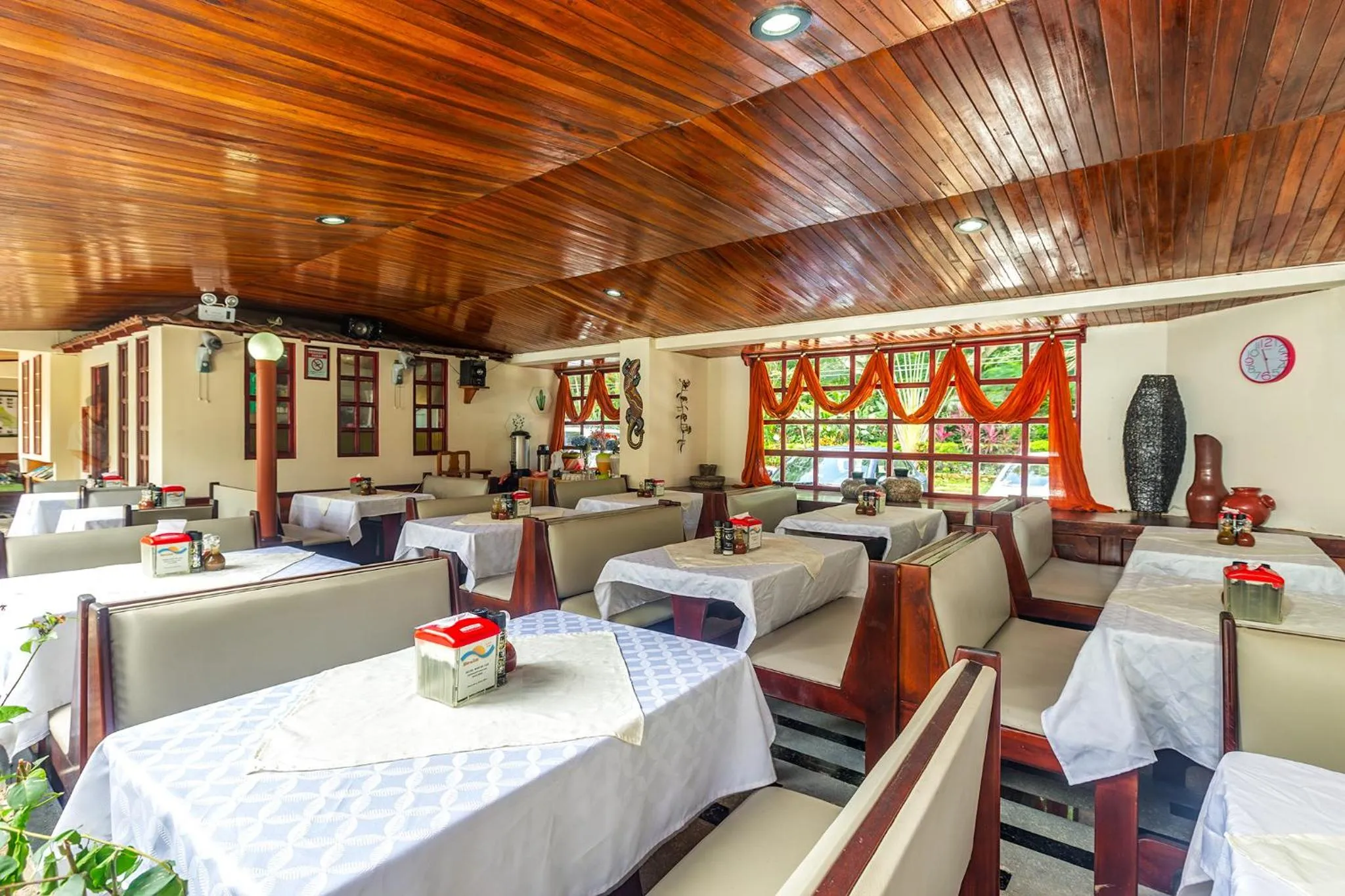 Restaurant/places to eat in Hotel Mar de Luz