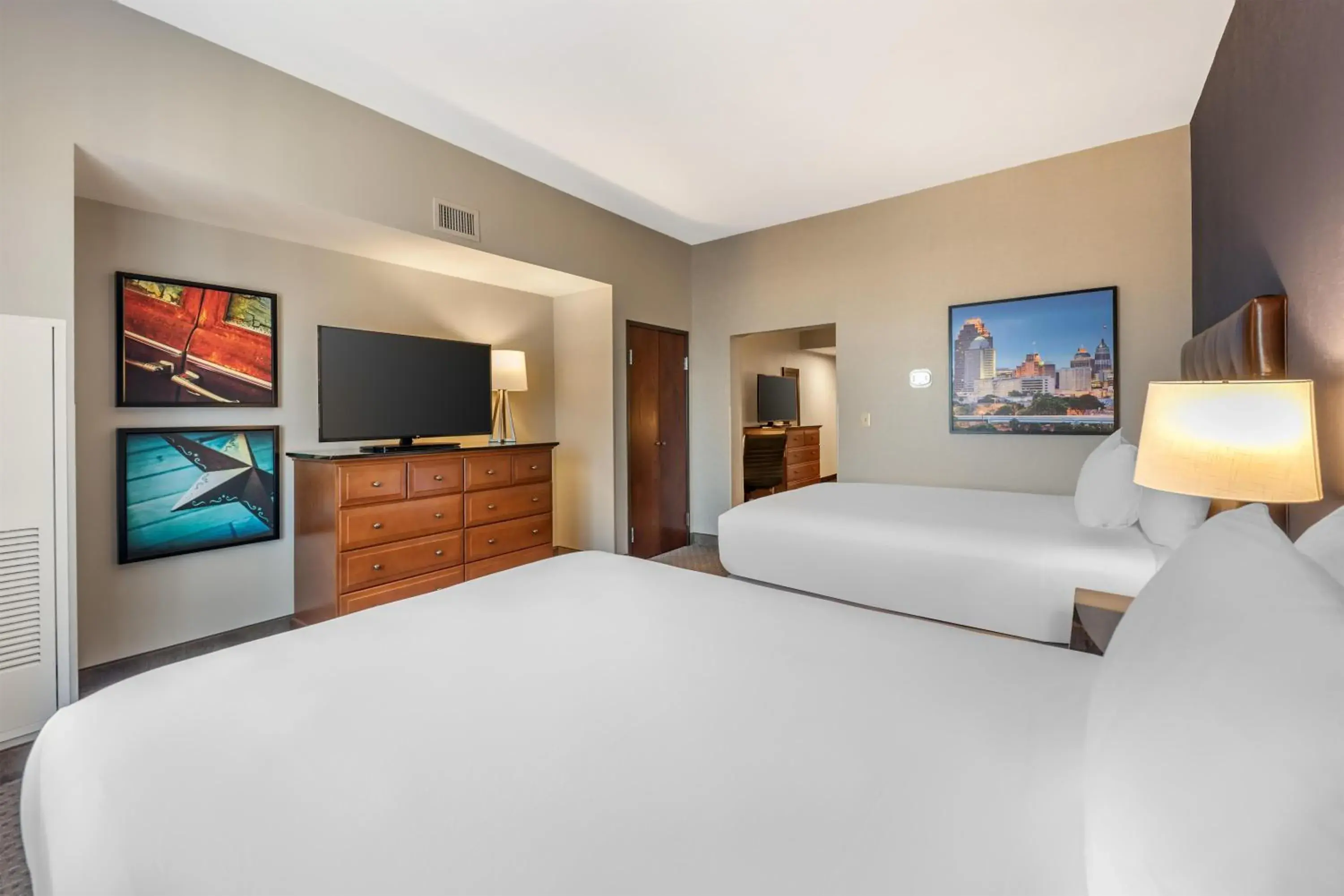 Queen Suite with Two Queen Beds and Sofa Bed in Drury Plaza Hotel San Antonio North Stone Oak Queen Suite with Two Queen Beds and Sofa Bed in Drury Plaza Hotel San Antonio North Stone Oak