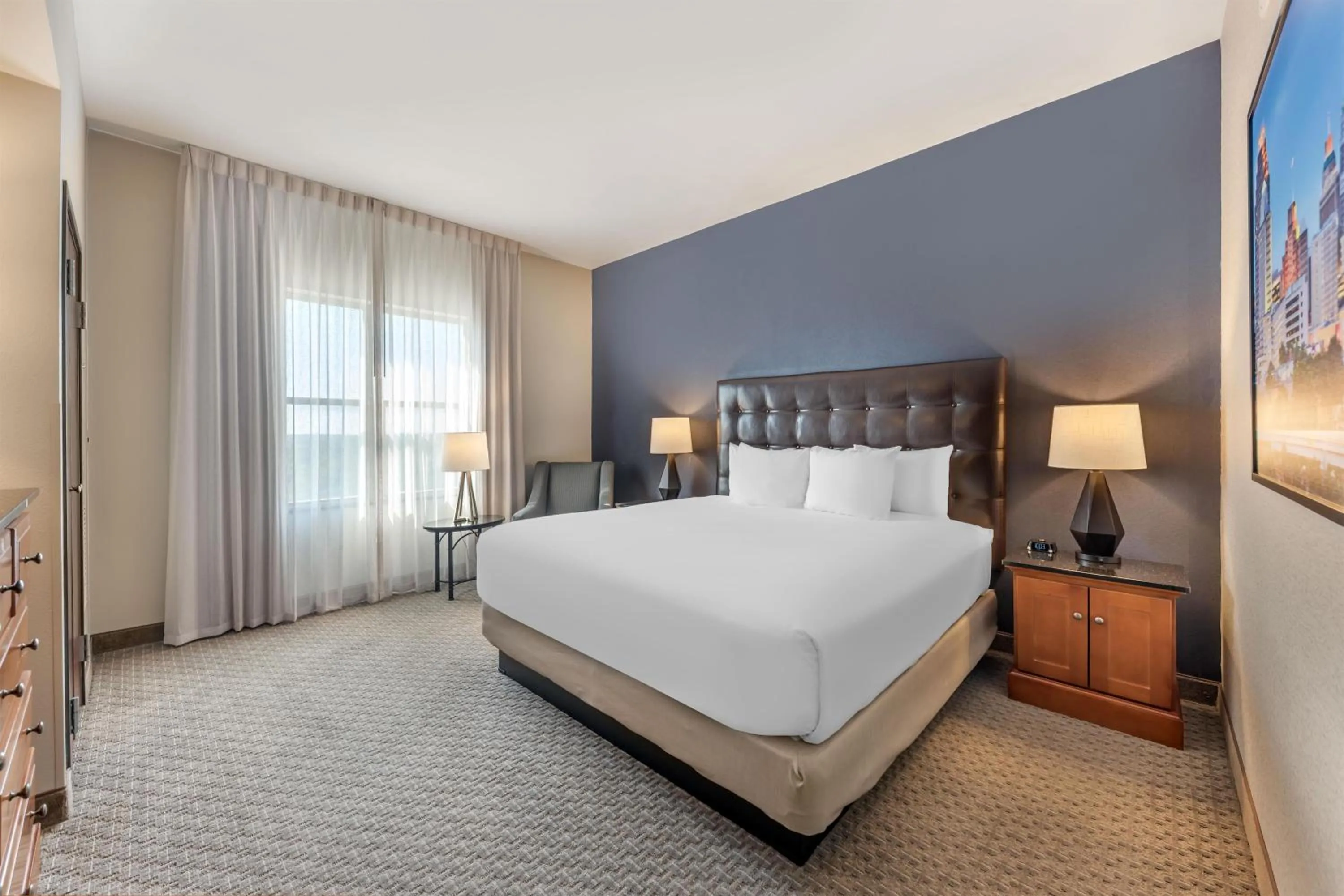 Bedroom, Bed in Drury Plaza Hotel San Antonio North Stone Oak