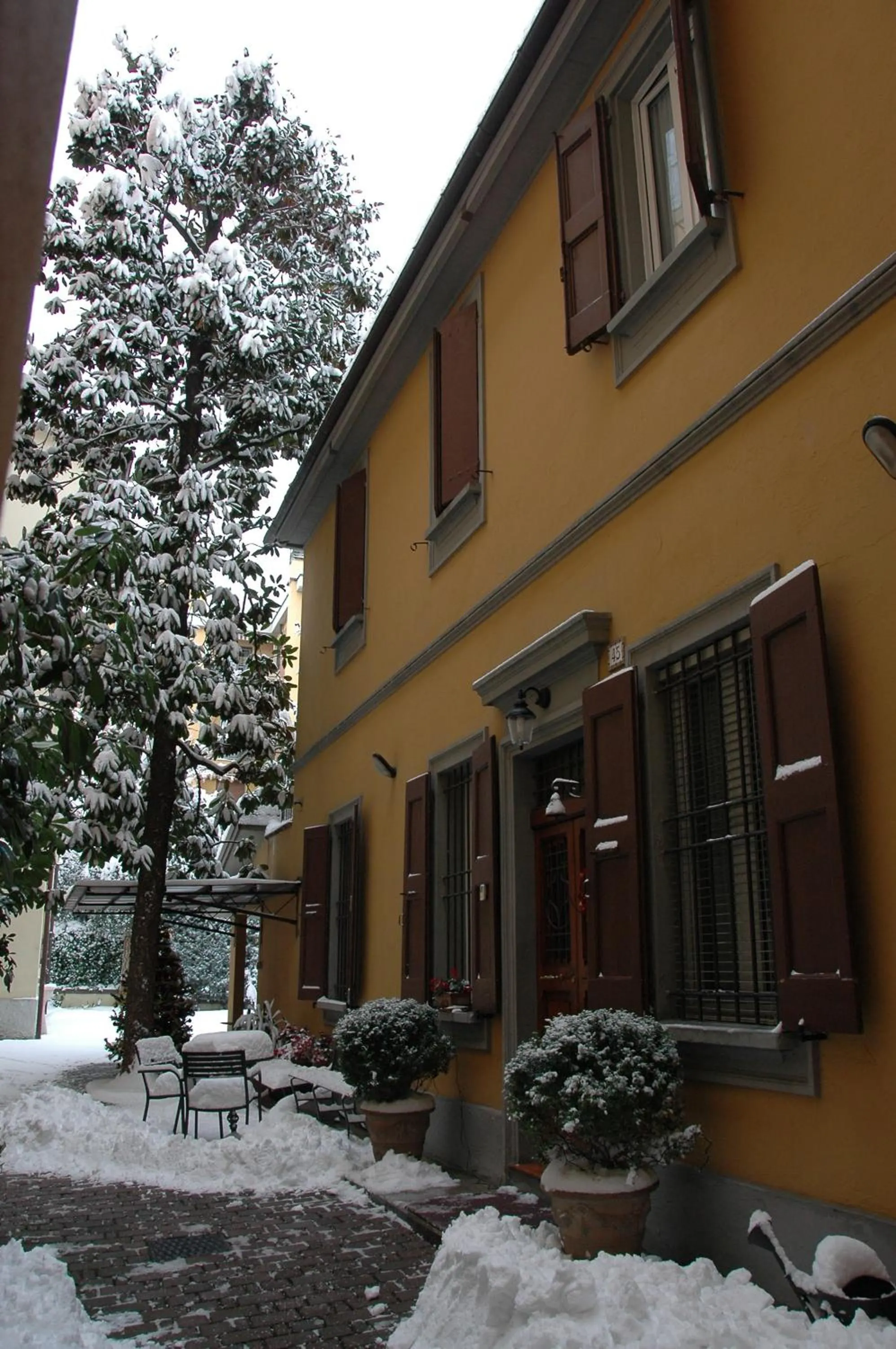 Facade/entrance in La Magnolia B&B