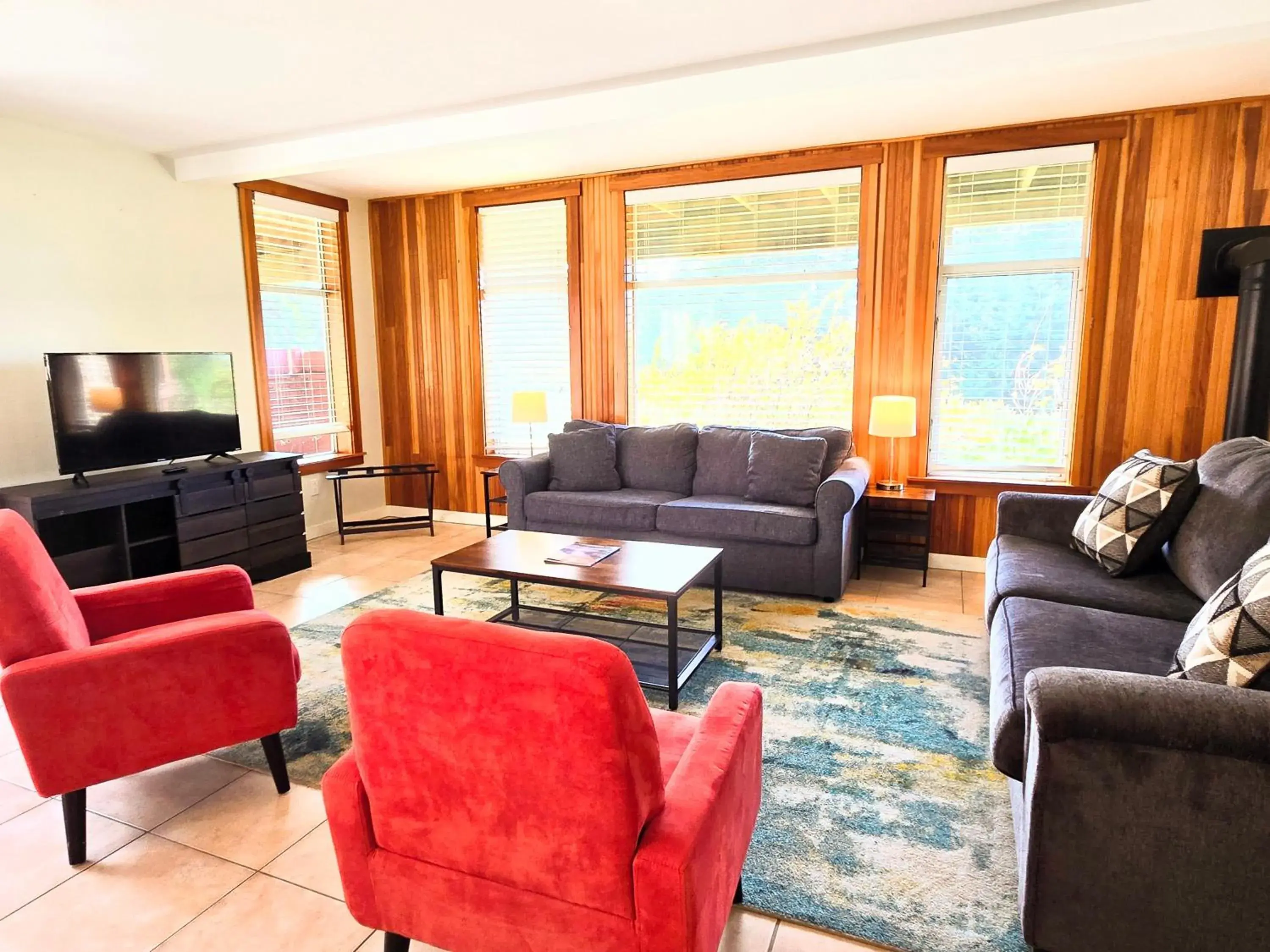 Superior King Room in Inn at Schoolhouse Creek Superior King Room in Inn at Schoolhouse Creek