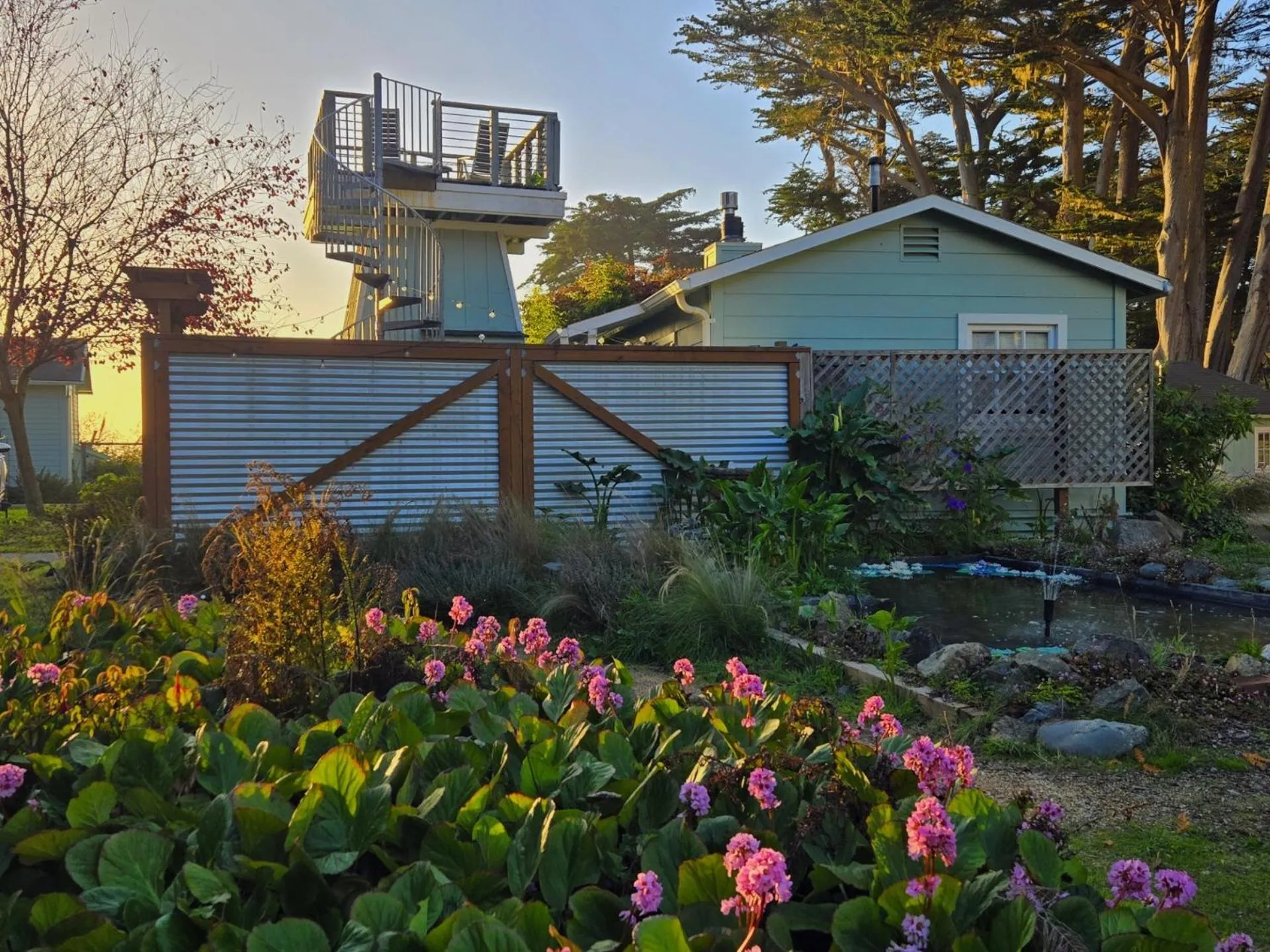 Property building in Inn at Schoolhouse Creek
