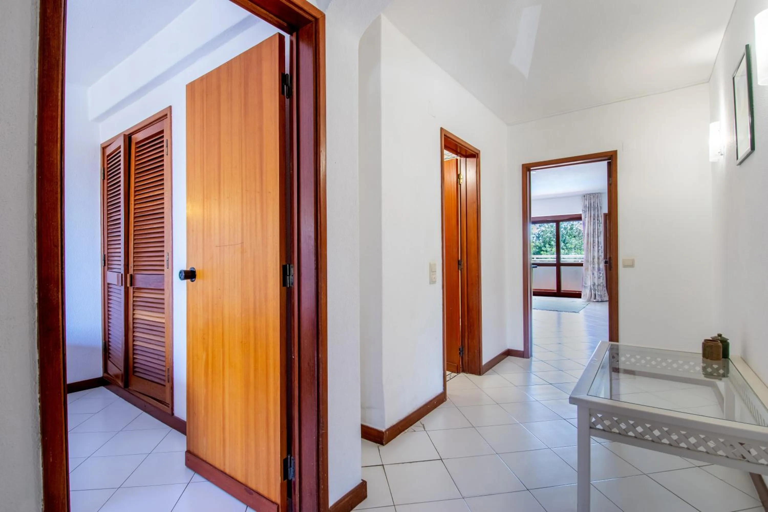 Area and facilities in Bellavista Avenida By BeGuest