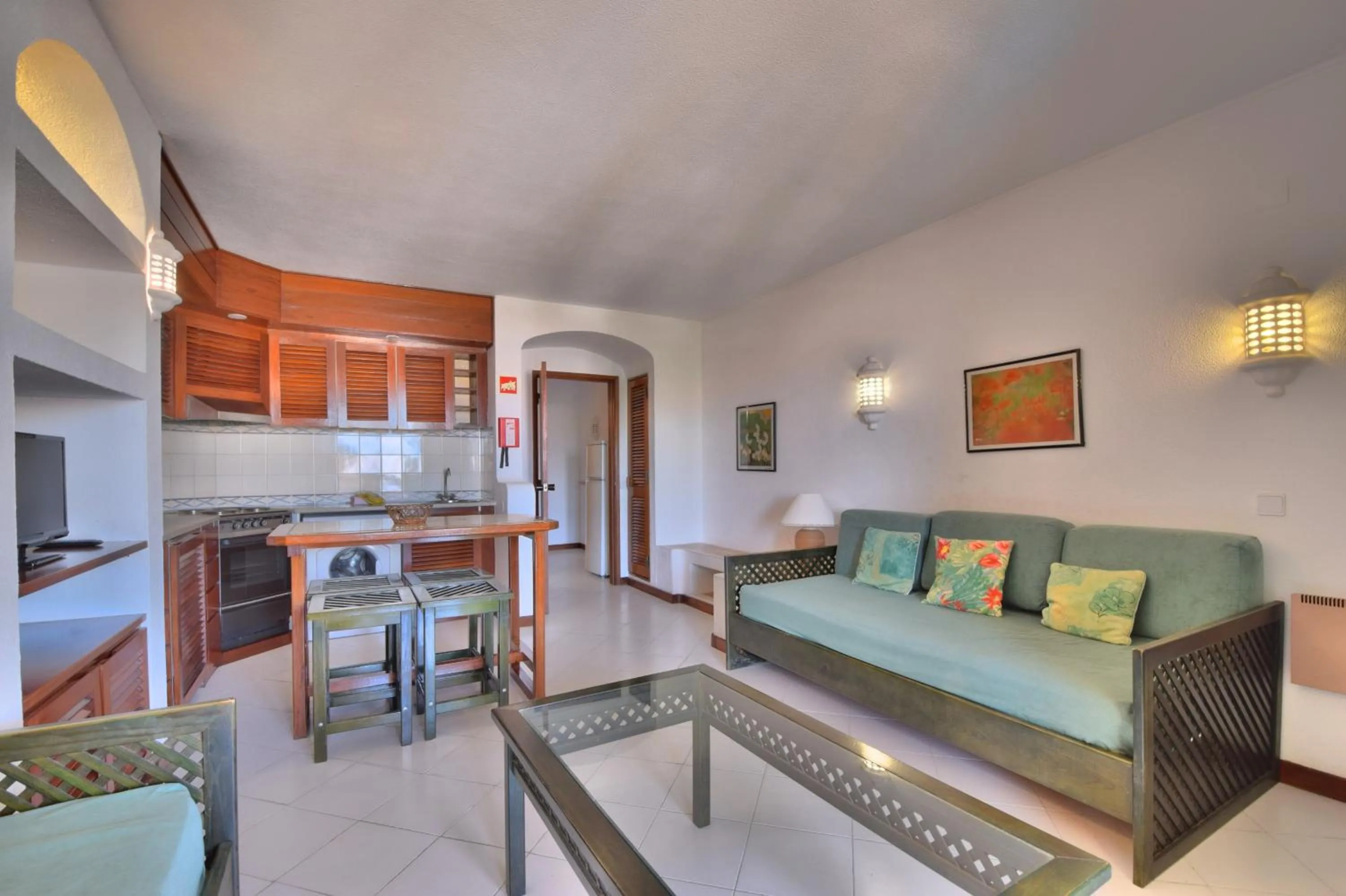 Kitchen or kitchenette in Bellavista Avenida By BeGuest