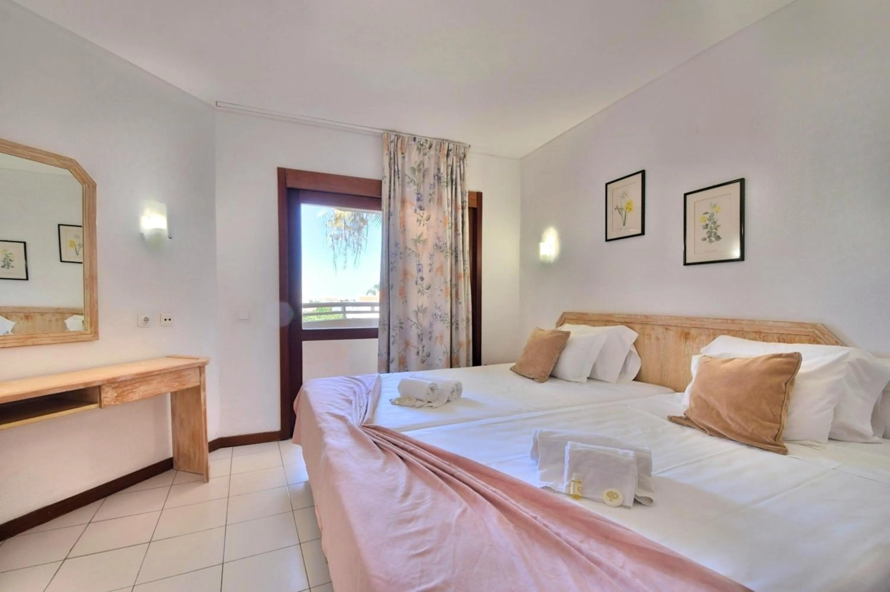 Bed in Bellavista Avenida By BeGuest