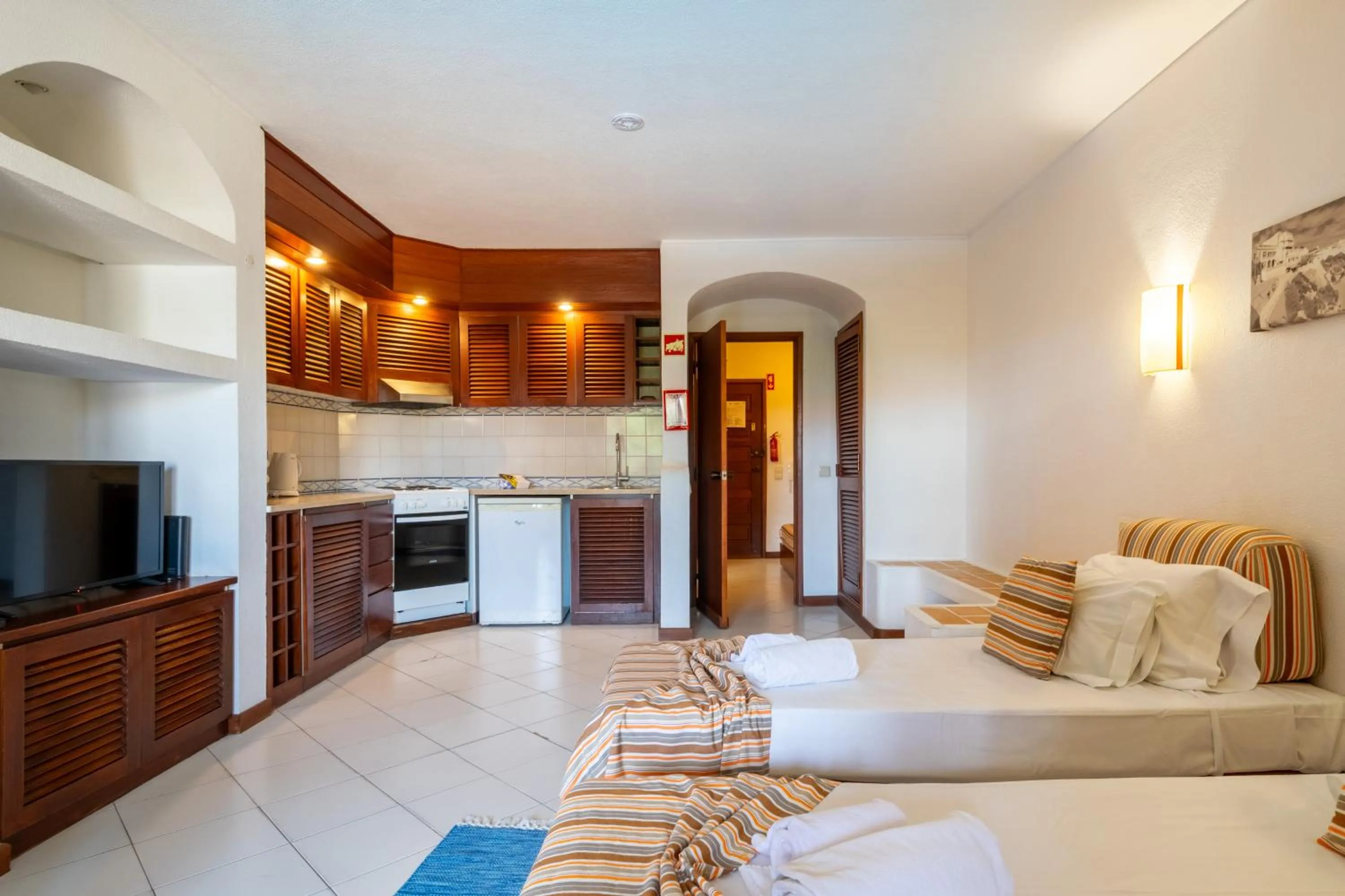 Kitchen or kitchenette in Bellavista Avenida By BeGuest