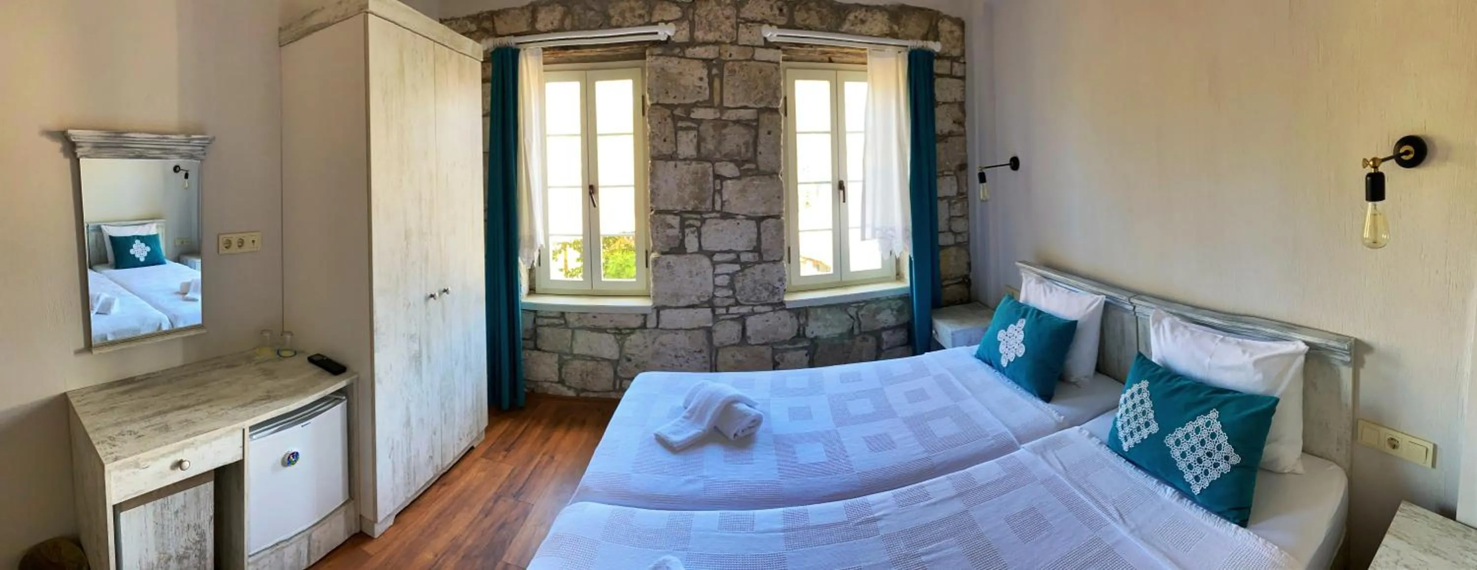 Photo of the whole room, Bed in Oberj d'Azur Alaçatı