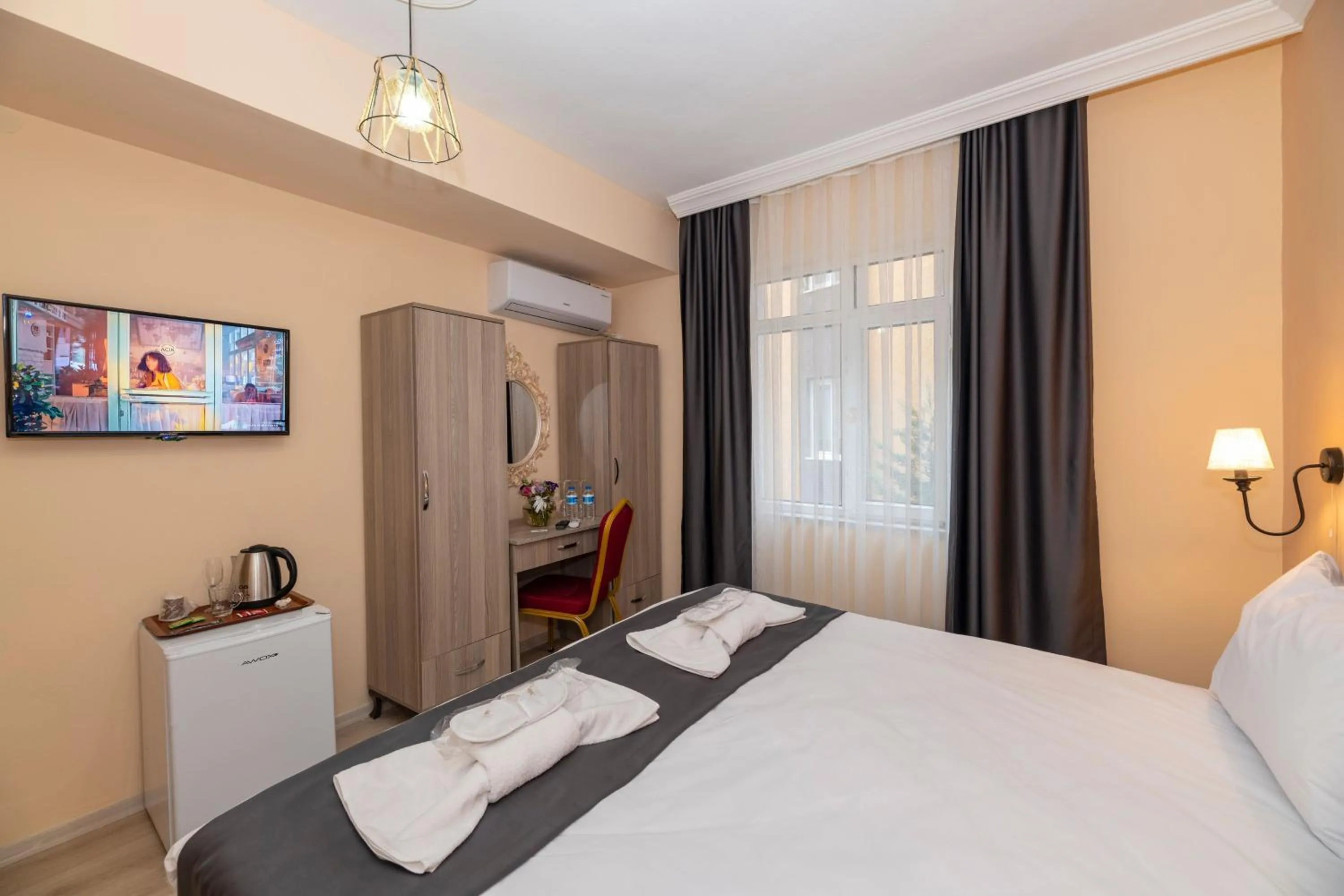 Bed in Golden Flower Pansiyon