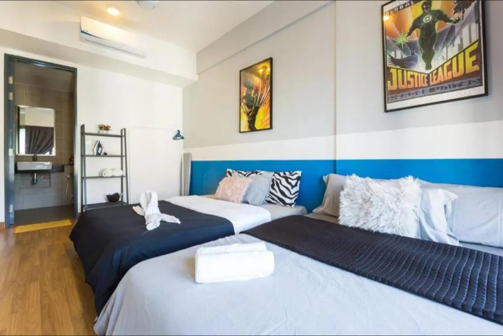 Bed in Georgetown Tropicana 218 Apartment