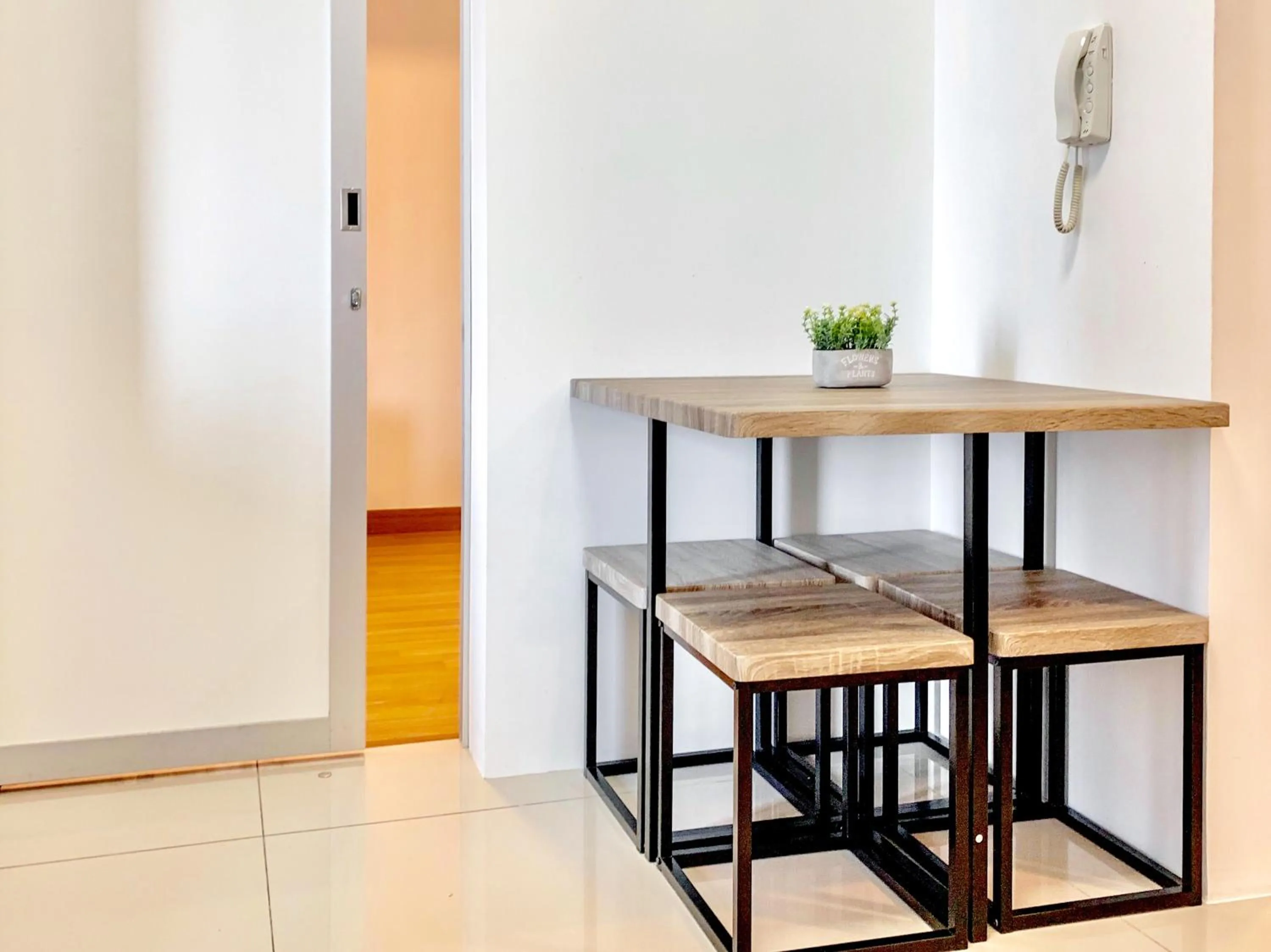 Living room in Georgetown Tropicana 218 Apartment