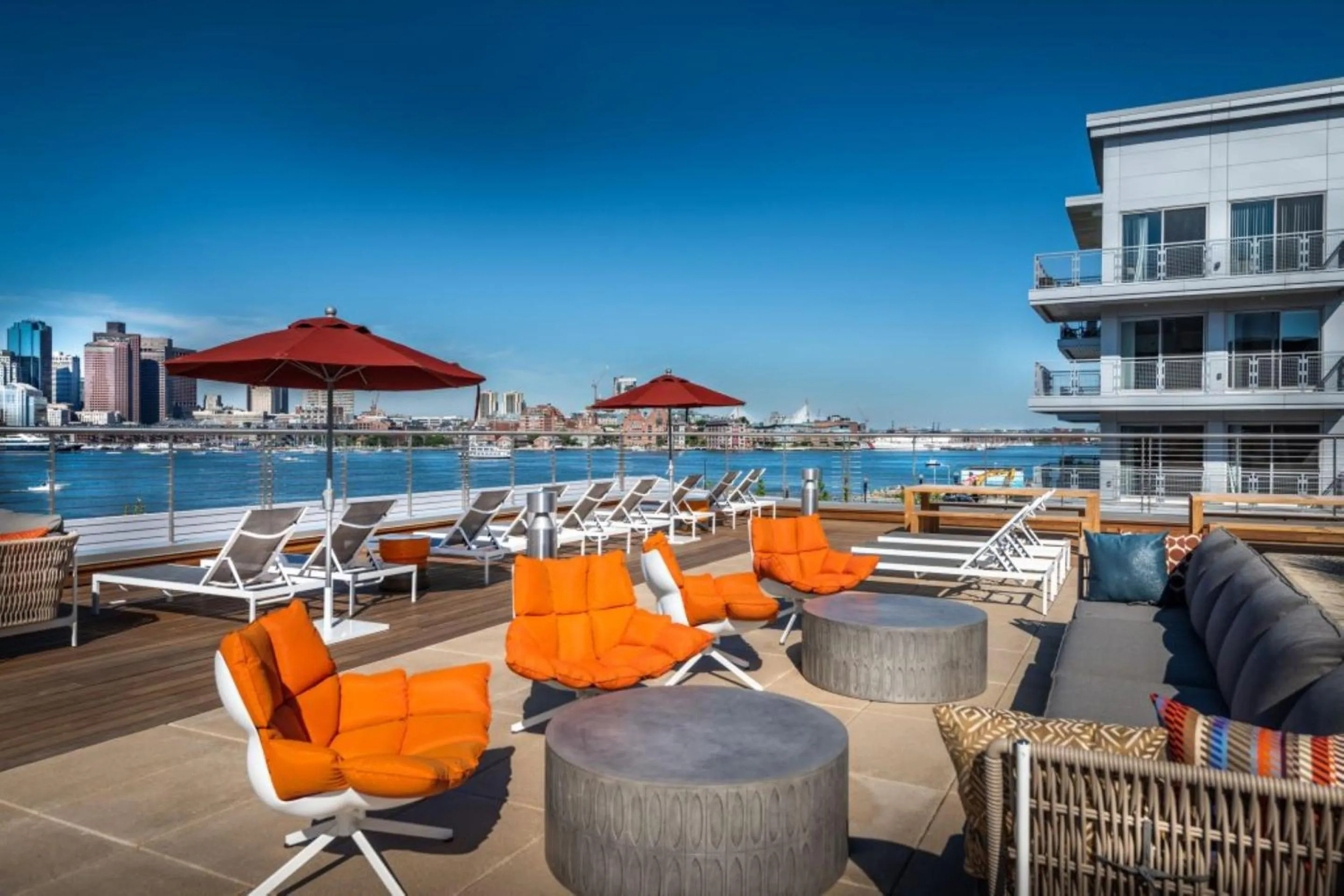 Balcony/Terrace in Global Luxury Suites East Boston