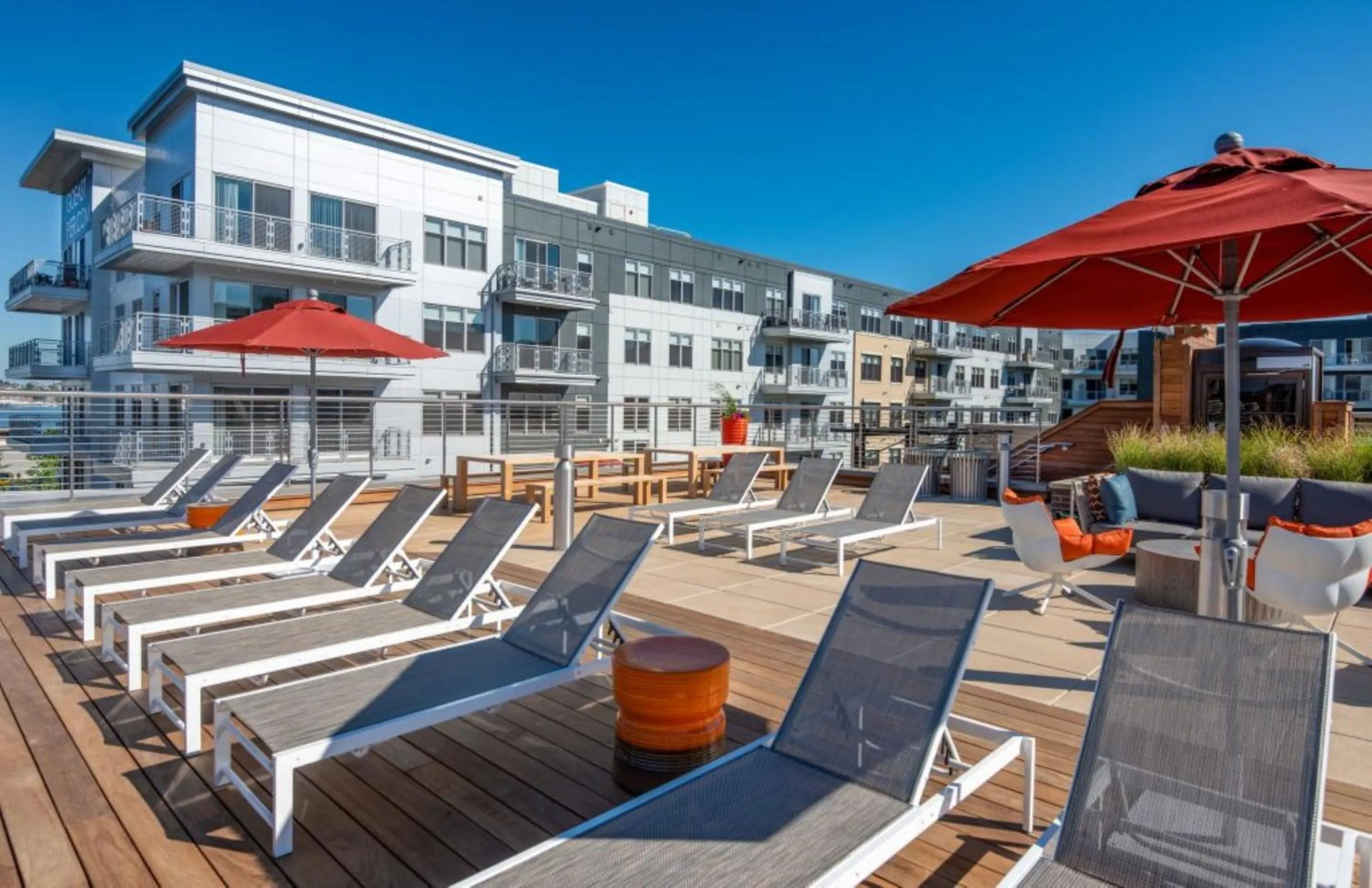 Balcony/Terrace in Global Luxury Suites East Boston