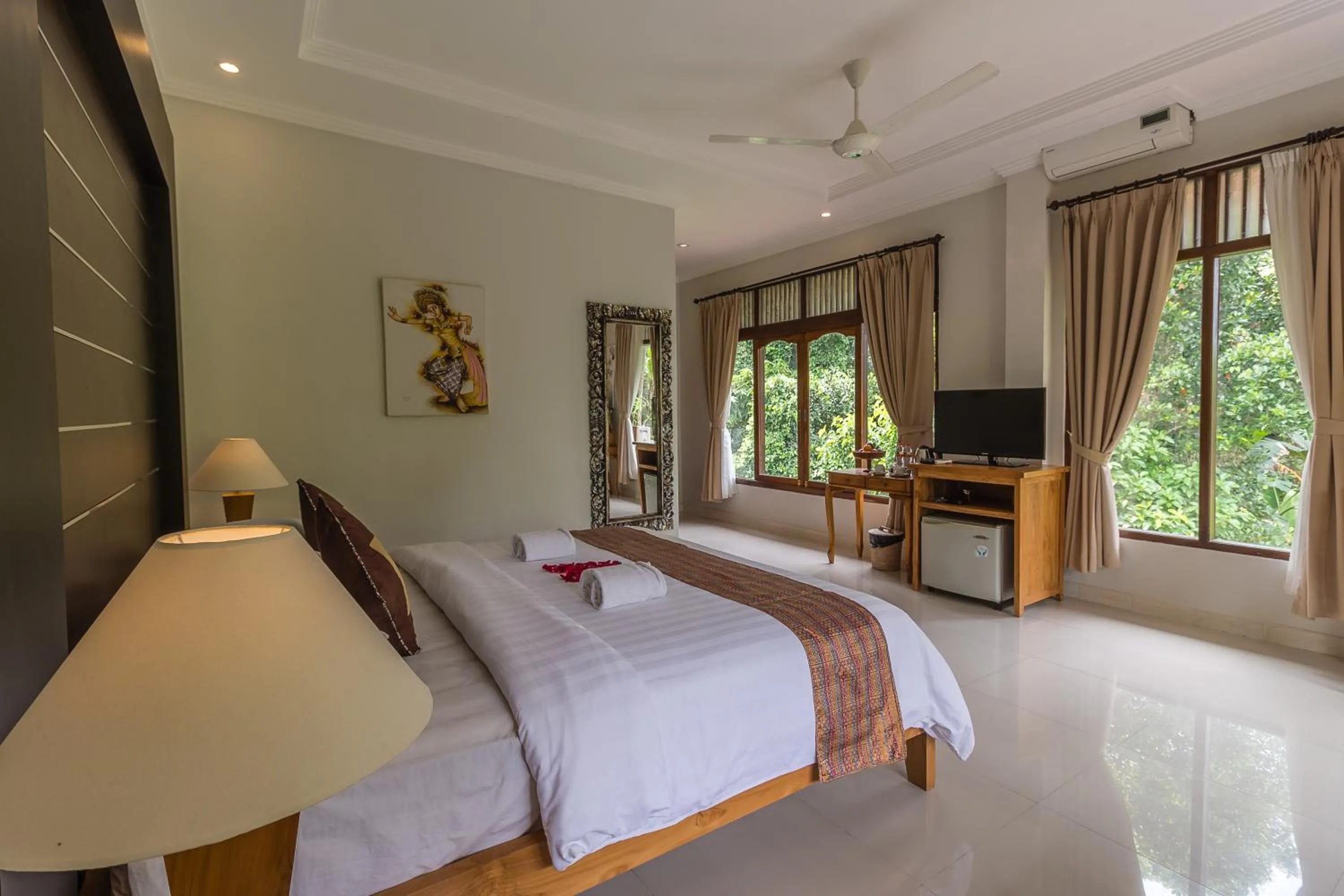 Bedroom, Bed in Rahayu Suites Monkey Forest Ubud
