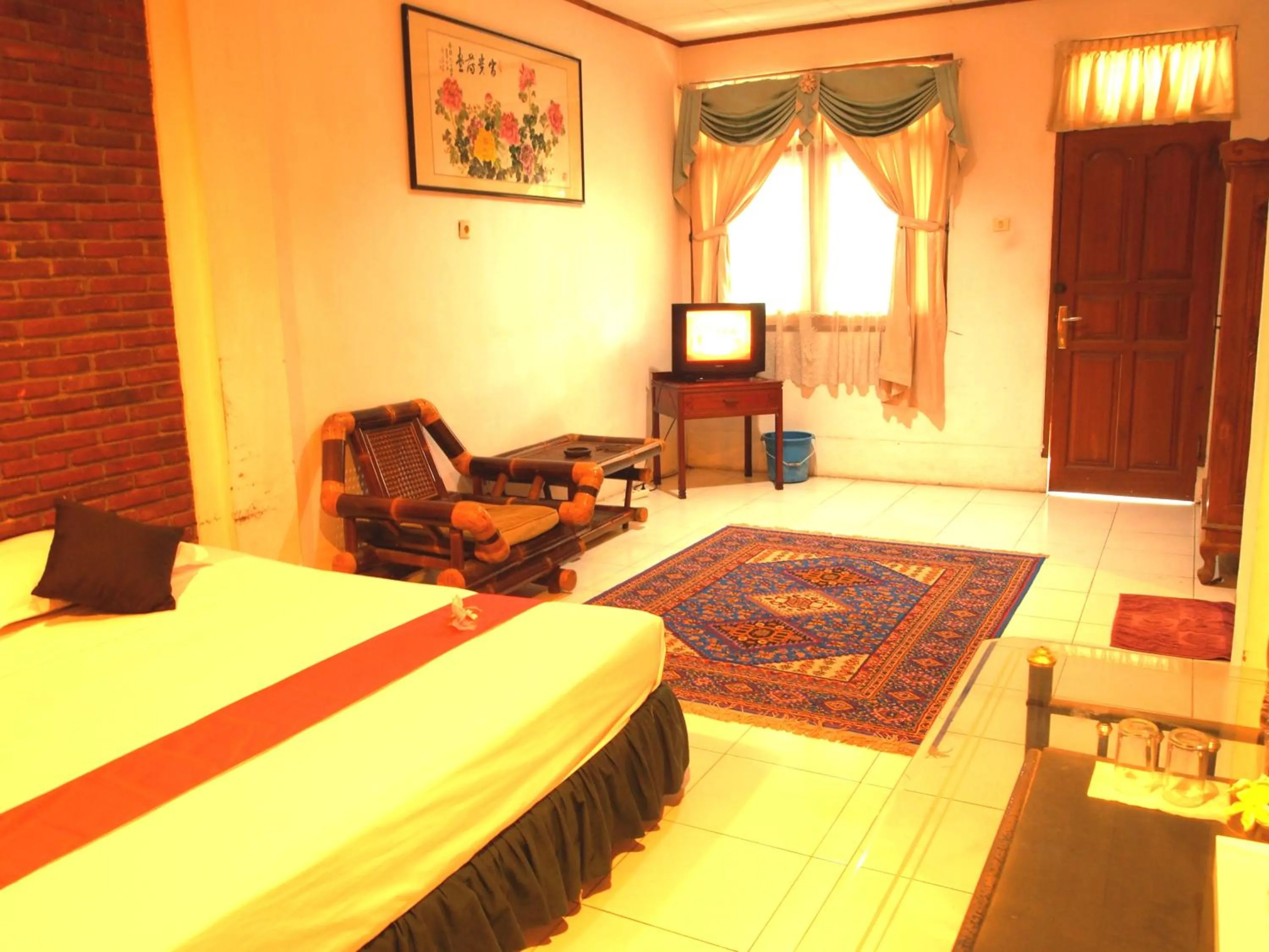 Photo of the whole room, Bed in Pasific Beach Cottages