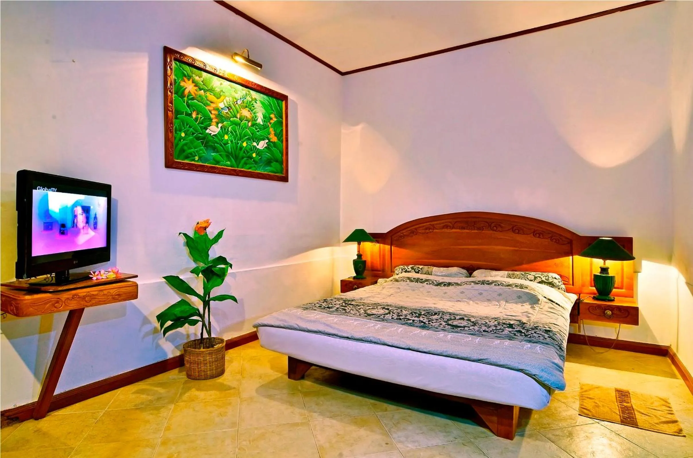 Photo of the whole room, Bed in Pasific Beach Cottages