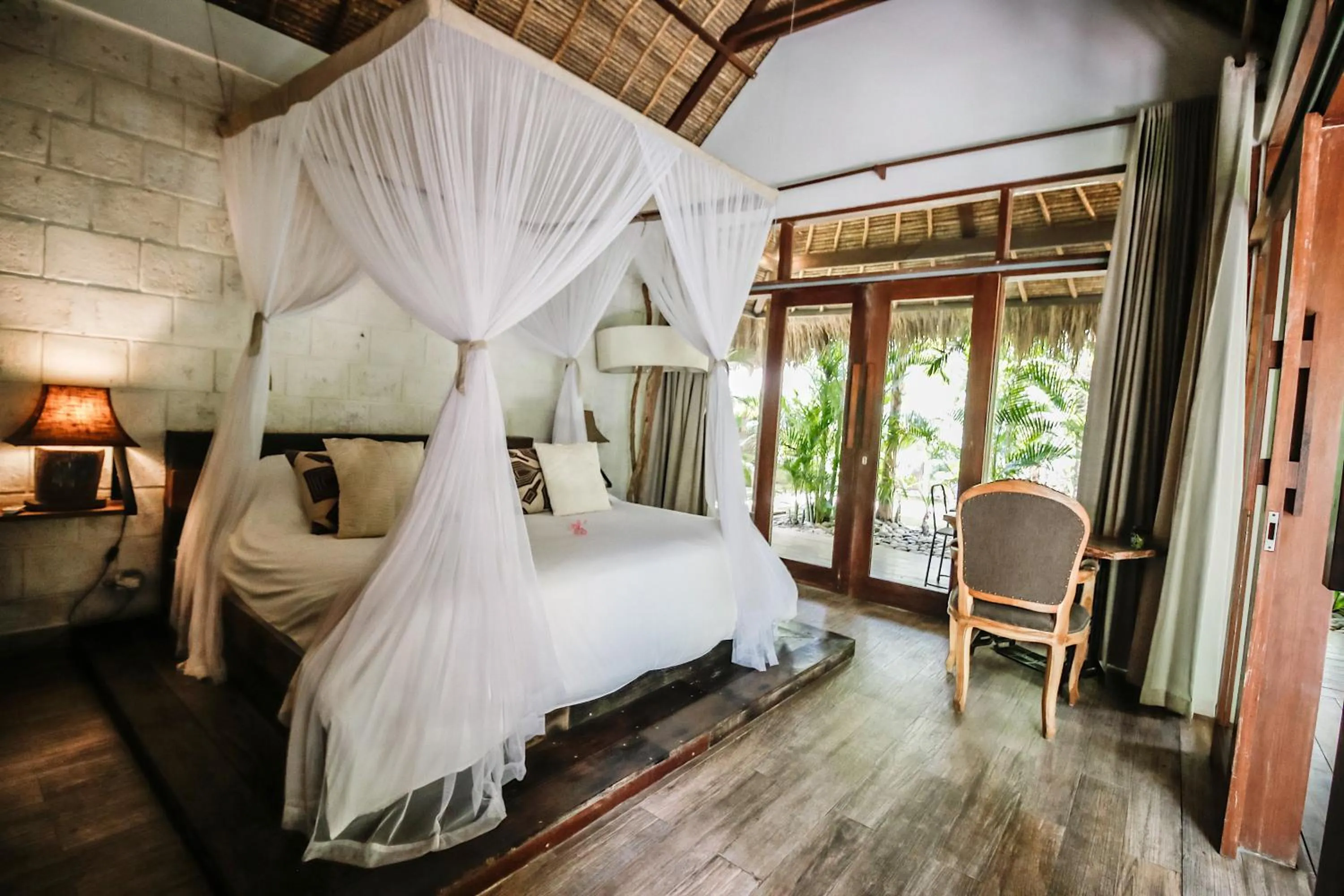 Photo of the whole room, Bed in La Cabane