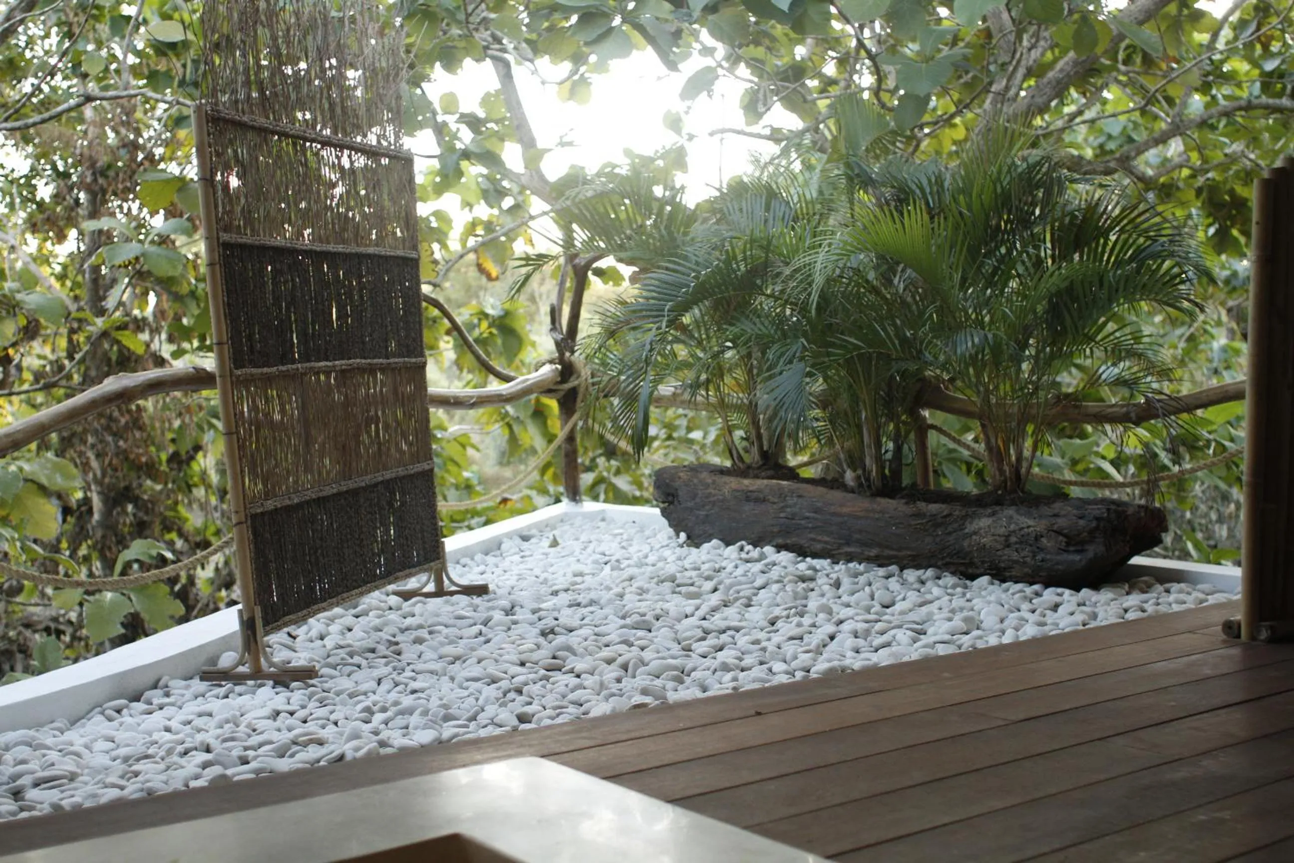 Decorative detail in La Cabane