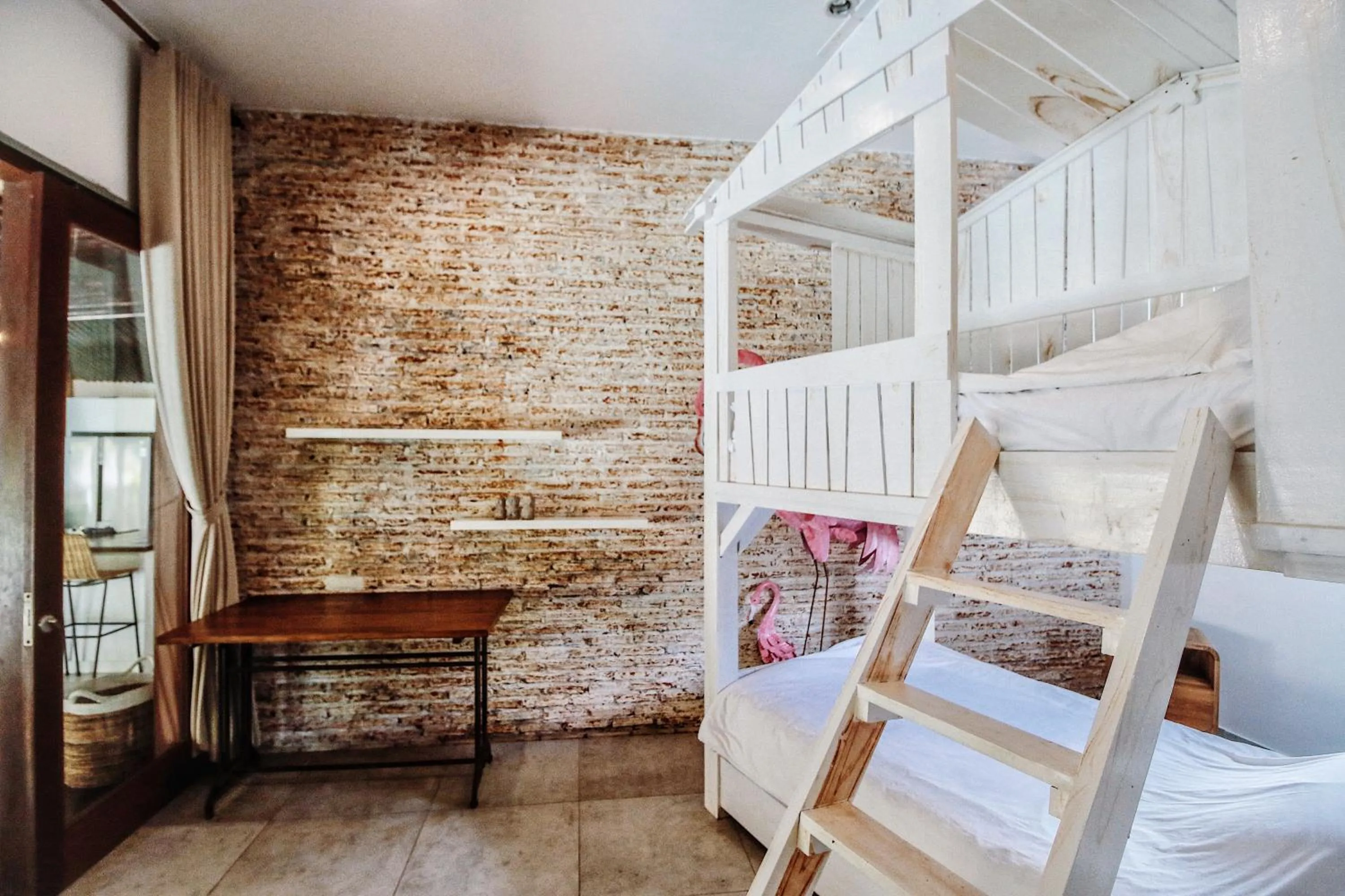 bunk bed, Bed in La Cabane