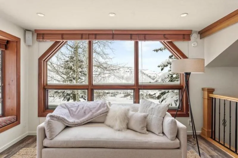 Property building in Snowmass Woodrun V 2 Bedroom Ski In, Ski Out Mountain Residence In The Heart Of Snowmass Village