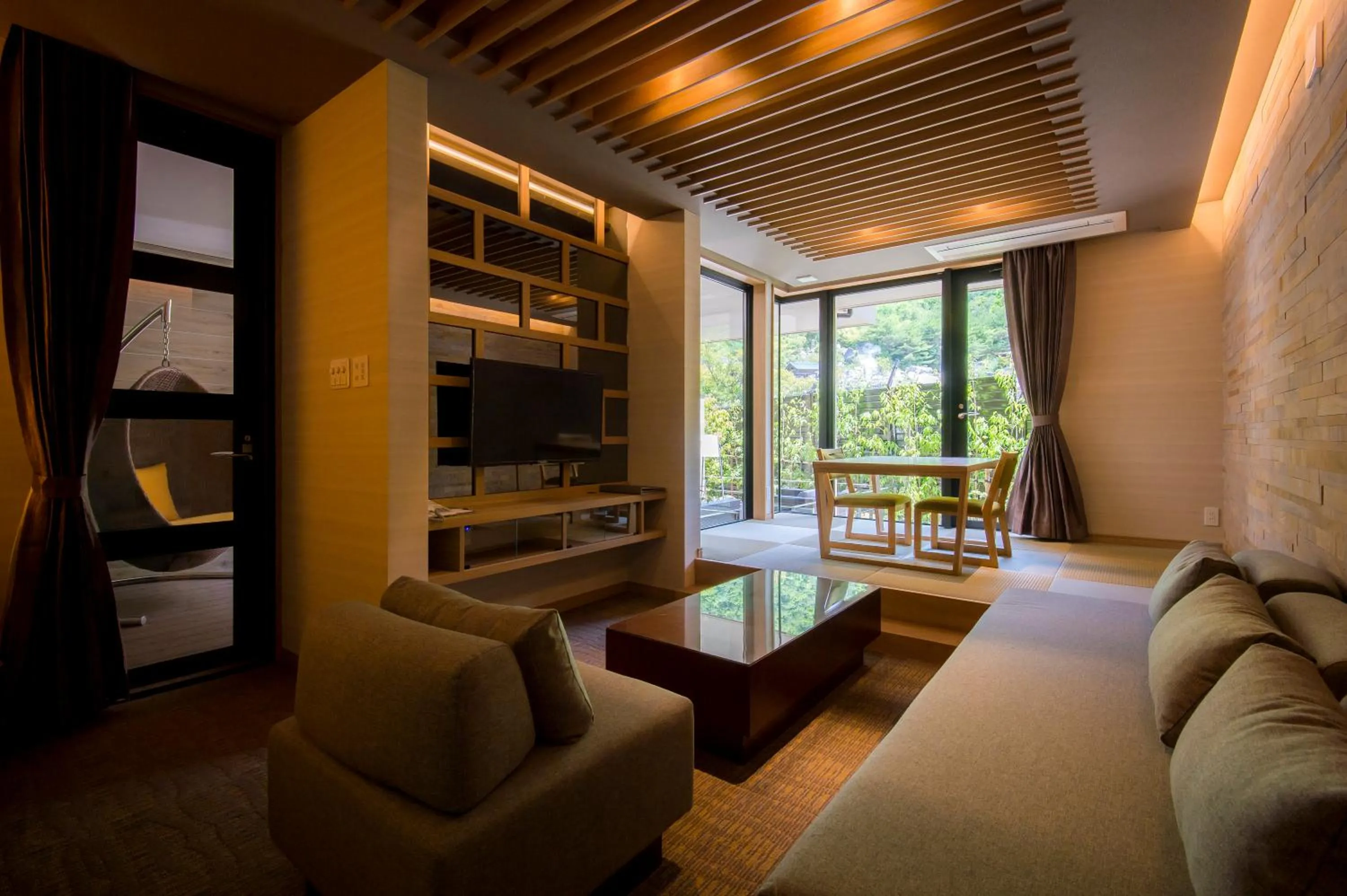 Living room in Unzen Kyushu Hotel