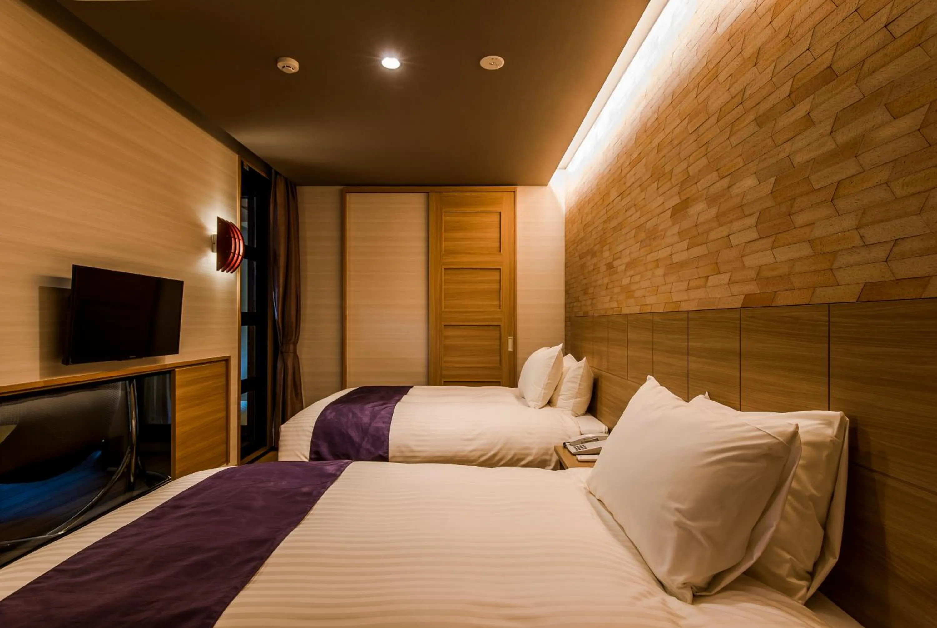 Bedroom, Bed in Unzen Kyushu Hotel