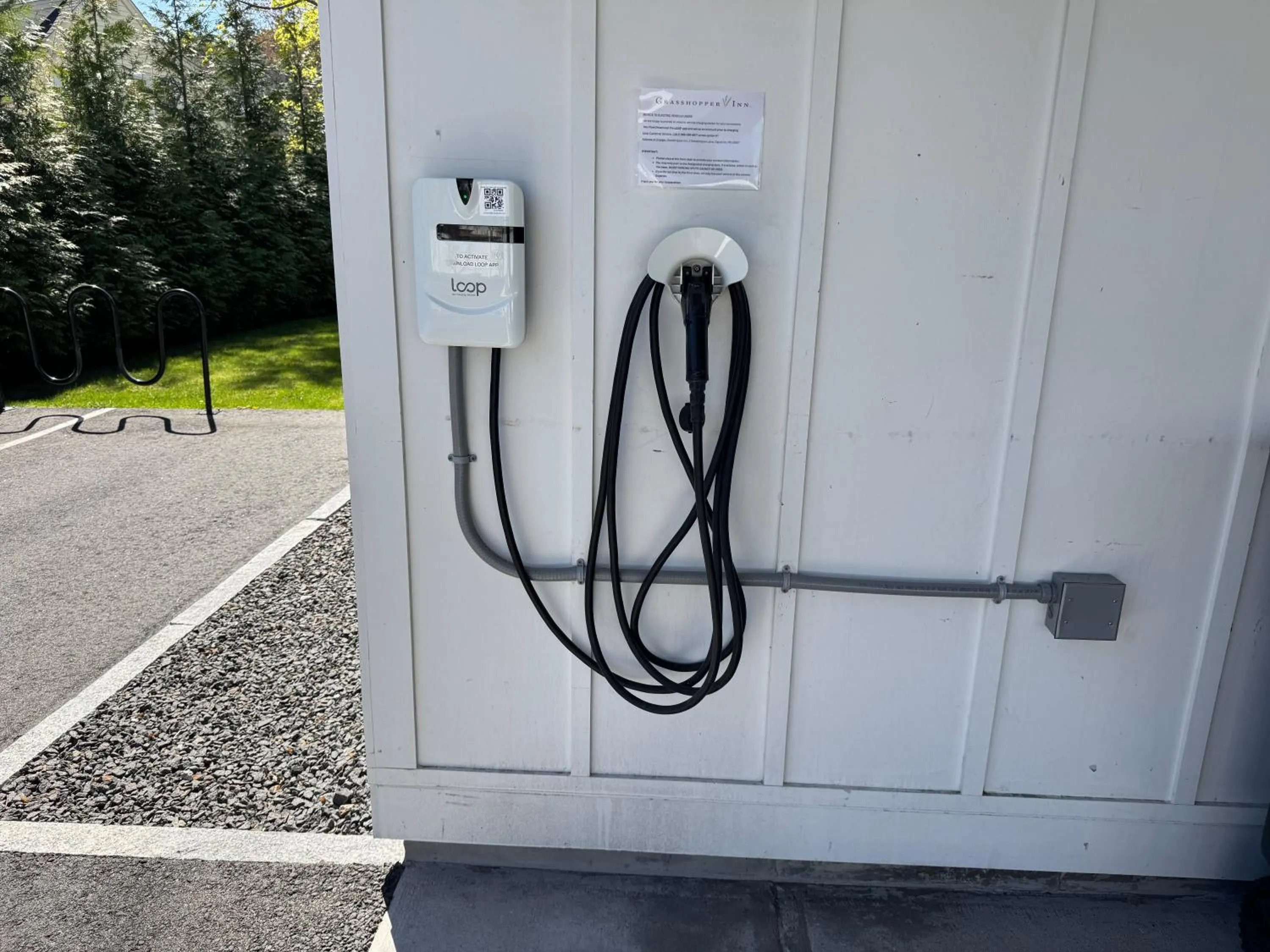 Parking in Grasshopper Inn