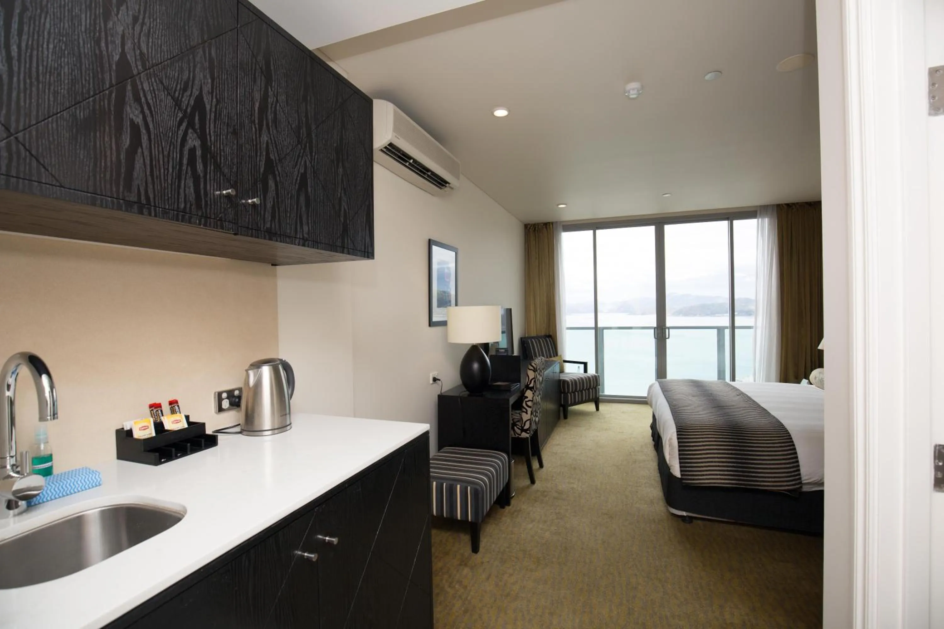 Bedroom, Bed in Grand Papua Hotel